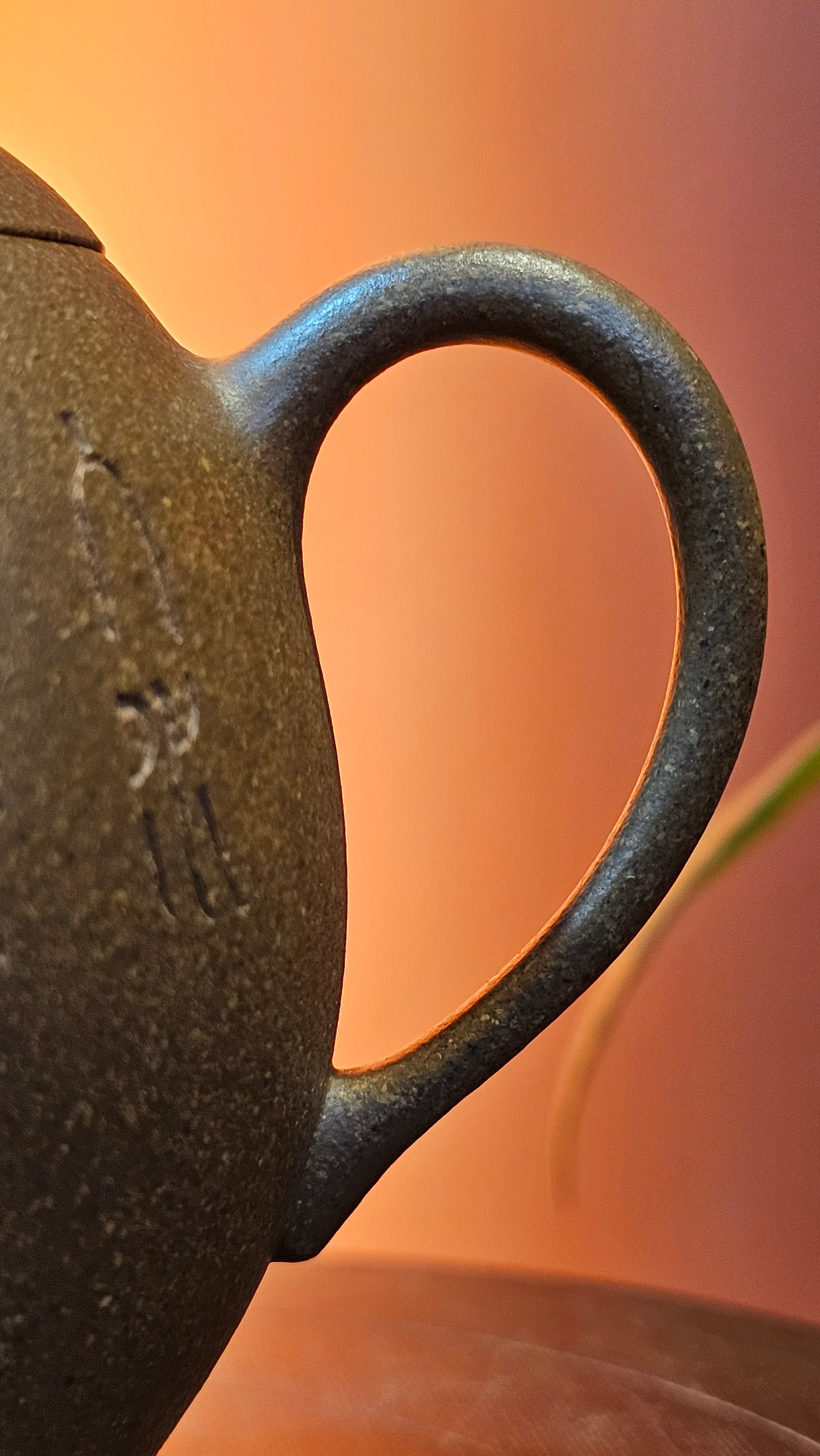 Gao Xiu Hu《高秀壶》, 182.9ml, Bao Shan Duan Ni 宝山段泥, by Craftsman Zhu Shu 朱舒 ~ With Engraving of Bamboos and Verse in Zhuan Shu 篆书 by Craftsman Yi Cheng 逸成!~ Congratulations!to Ms E.A.! 0009hrs 28th Nov 2025, Vineland! NJ!