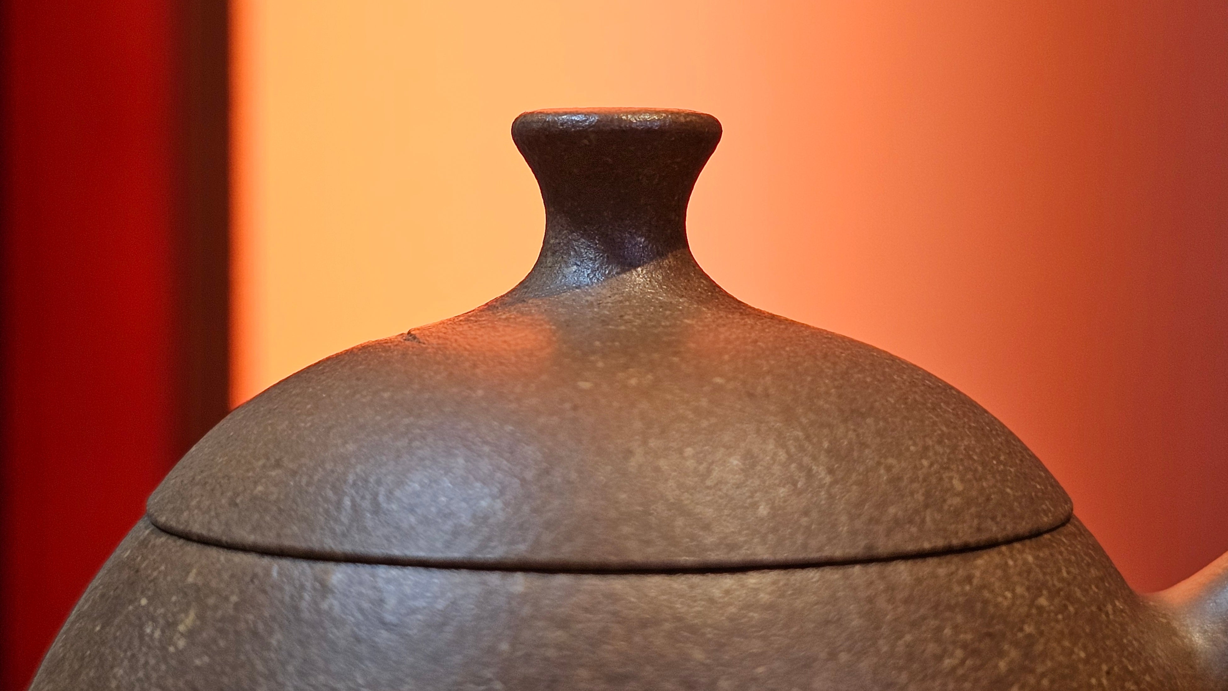 Gao Xiu Hu《高秀壶》, 182.9ml, Bao Shan Duan Ni 宝山段泥, by Craftsman Zhu Shu 朱舒 ~ With Engraving of Bamboos and Verse in Zhuan Shu 篆书 by Craftsman Yi Cheng 逸成!~ Congratulations!to Ms E.A.! 0009hrs 28th Nov 2025, Vineland! NJ!