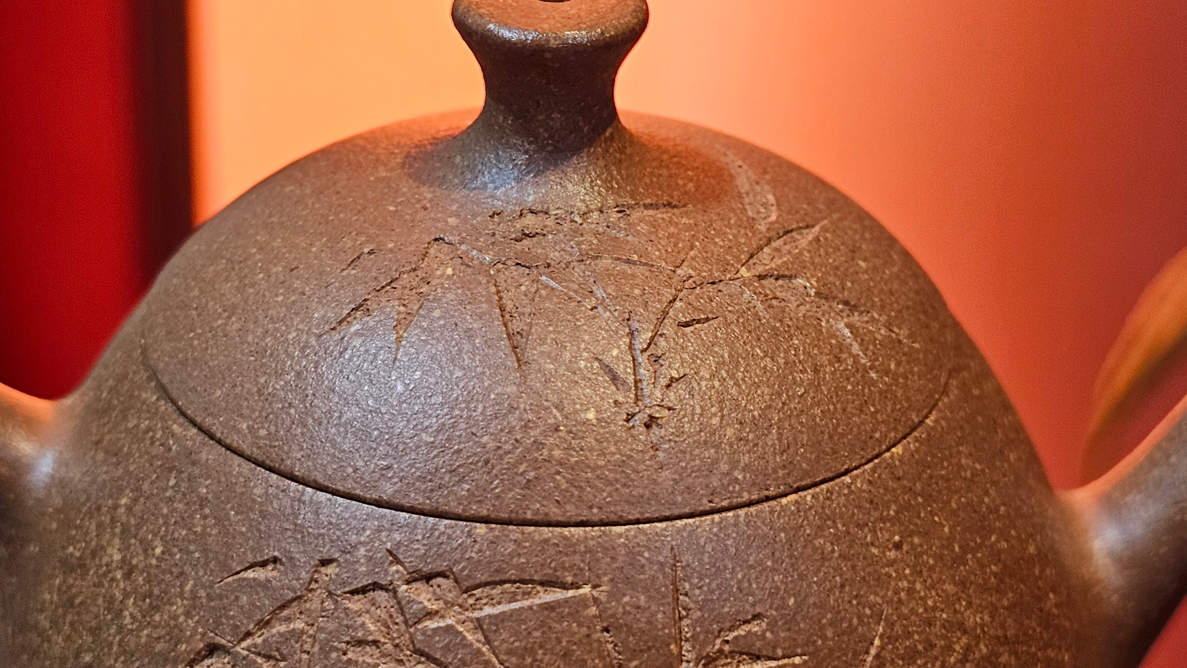 Gao Xiu Hu《高秀壶》, 182.9ml, Bao Shan Duan Ni 宝山段泥, by Craftsman Zhu Shu 朱舒 ~ With Engraving of Bamboos and Verse in Zhuan Shu 篆书 by Craftsman Yi Cheng 逸成!~ Congratulations!to Ms E.A.! 0009hrs 28th Nov 2025, Vineland! NJ!