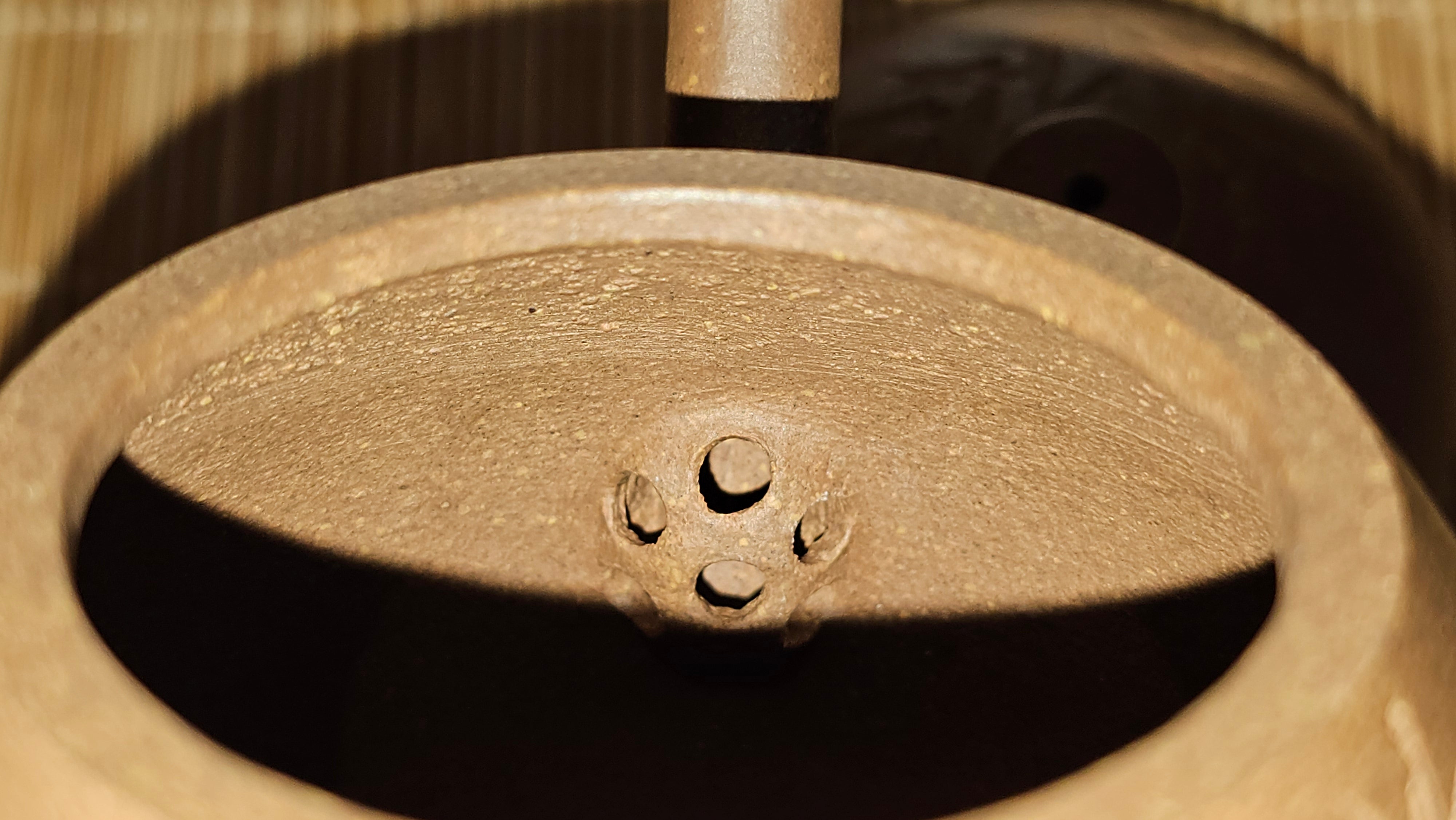 Gao Xiu Hu《高秀壶》, 181.2ml, Bao Shan Duan Ni 宝山段泥, by Craftsman Zhu Shu 朱舒 ~ With Engraving of Bamboos and Verse in Zhuan Shu 篆书 by Craftsman Yi Cheng 逸成!~Congratulations to Mr A.D.P.! 2242hrs 27th Nov 2025, Forest! Belgium🇧🇪!