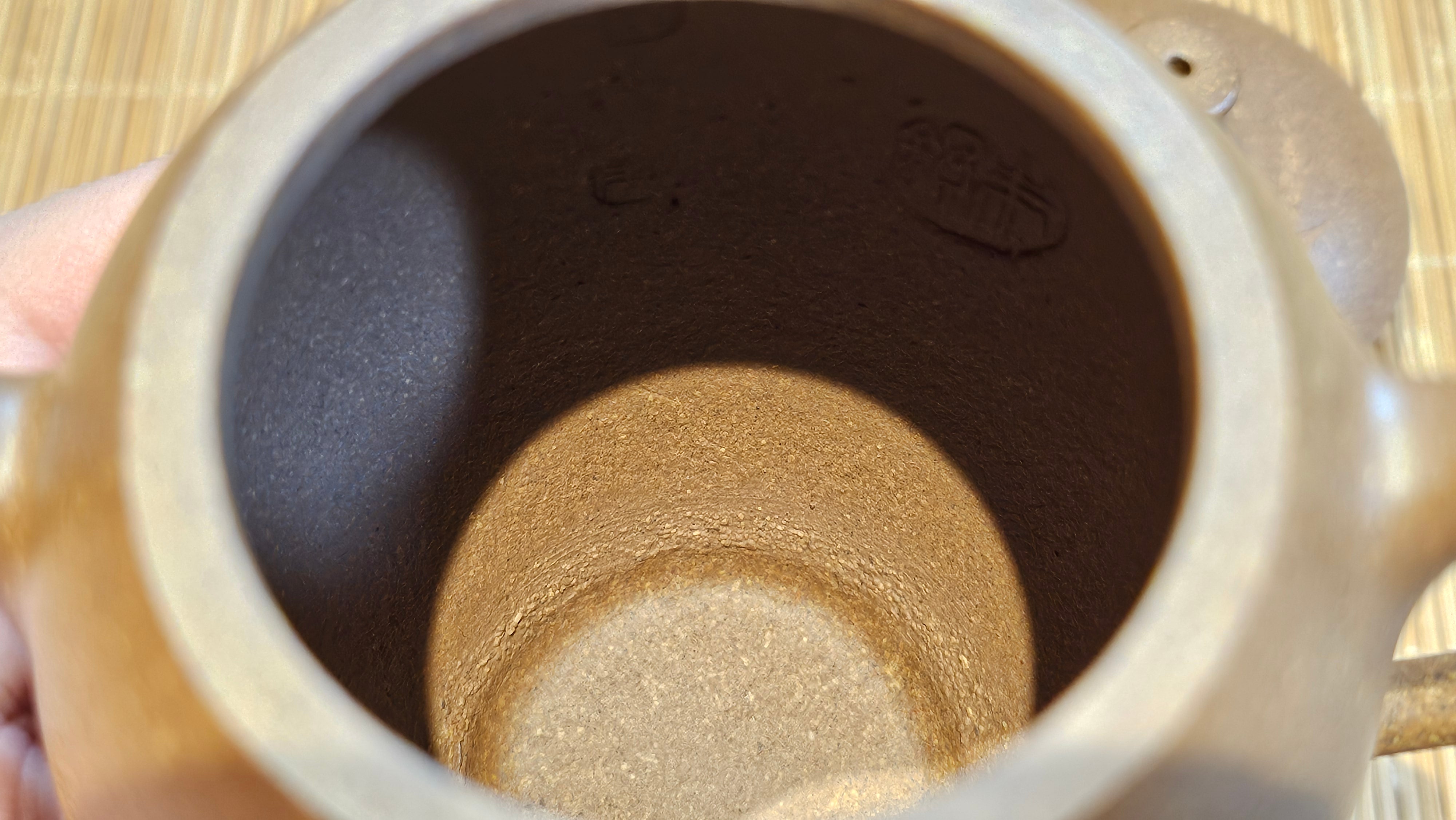 Gao Xiu Hu《高秀壶》, 182.9ml, Bao Shan Duan Ni 宝山段泥, by Craftsman Zhu Shu 朱舒 ~ With Engraving of Bamboos and Verse in Zhuan Shu 篆书 by Craftsman Yi Cheng 逸成!~ Congratulations!to Ms E.A.! 0009hrs 28th Nov 2025, Vineland! NJ!