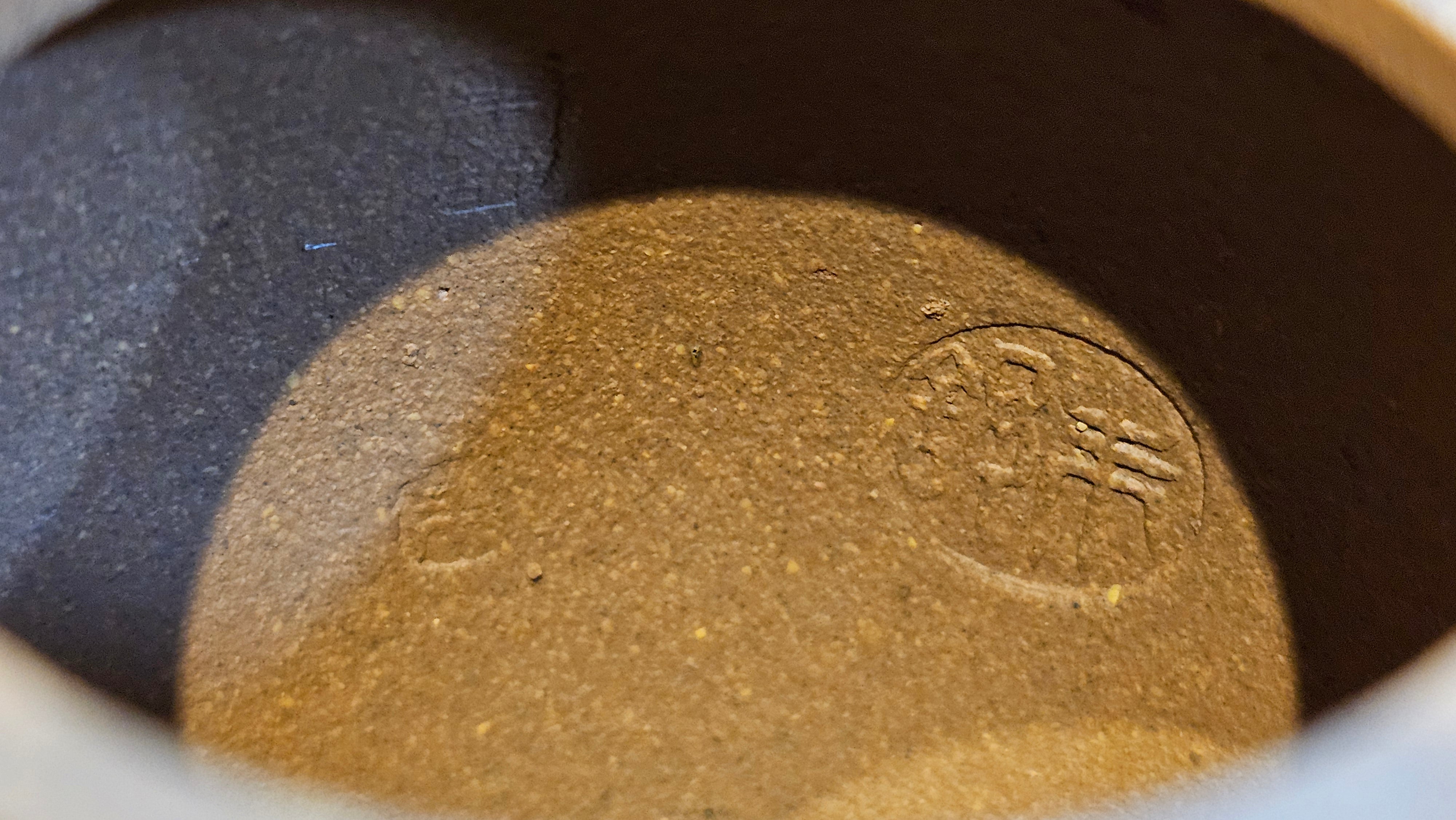 Gao Xiu Hu《高秀壶》, 182.9ml, Bao Shan Duan Ni 宝山段泥, by Craftsman Zhu Shu 朱舒 ~ With Engraving of Bamboos and Verse in Zhuan Shu 篆书 by Craftsman Yi Cheng 逸成!~ Congratulations!to Ms E.A.! 0009hrs 28th Nov 2025, Vineland! NJ!