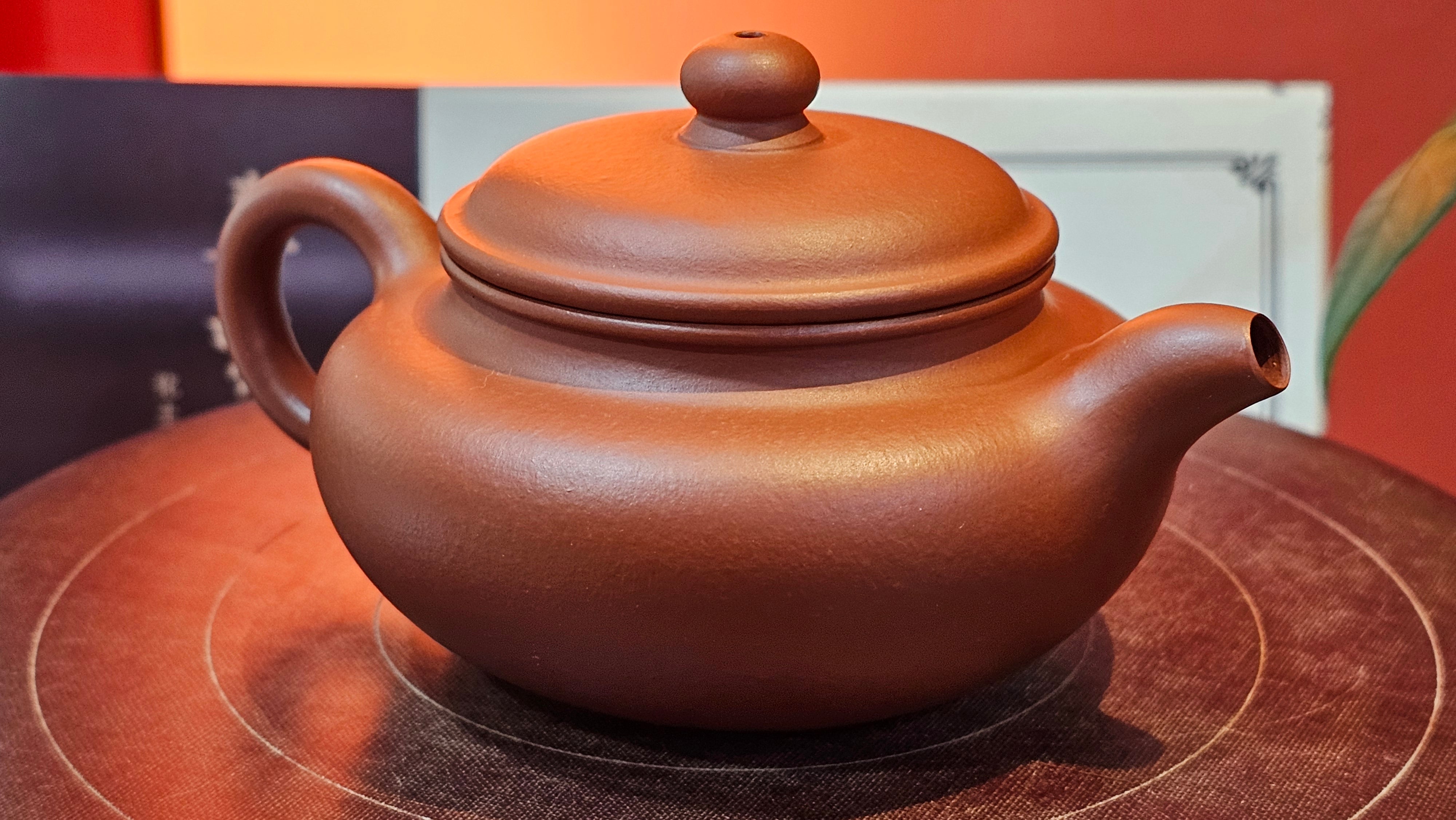 Fang Gu 仿古, 143.2ml, Xiao Mei Yao Zhu Ni 小煤窑朱泥, by Craftsman Shi Yun 石芸 ~ Congratulations!to Ms L.L.! 0744hrs 29th Nov 2025, Branchburg, NJ!