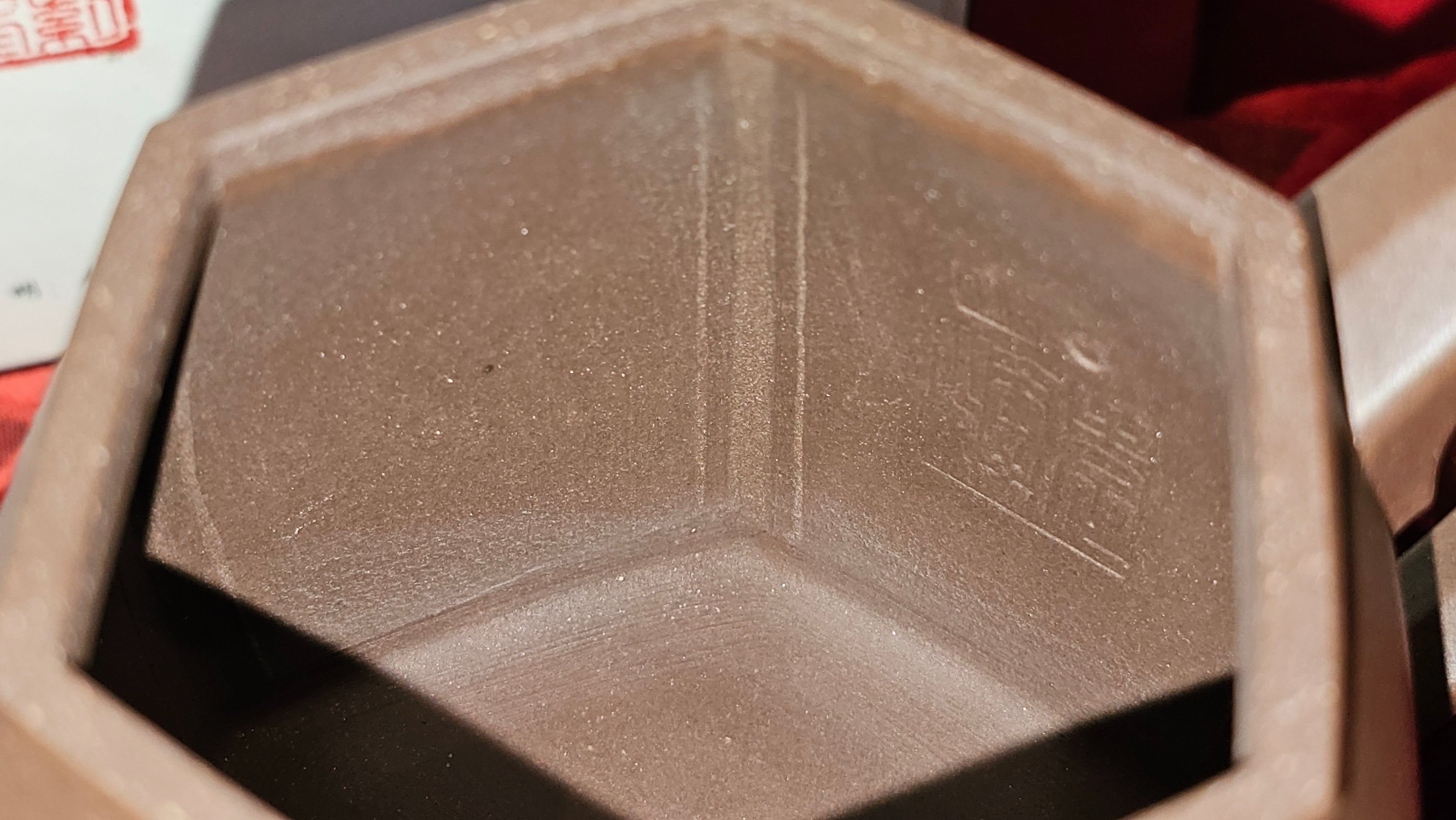 《凌雅六方》~ 六件套组 "Ling Ya Liu Si Fang", WORLD DEBUT! SET of Six (Pitcher, Matching Twin Cups & Twin Trays), Di Cao Qing, by L2A Senior Consummate Artist Yuan Hui! Orchid Engraving by Jin Li ~ Congratulations!to Mr L.C.! 2158hrs 28th Nov 2025, Taylors! SC!