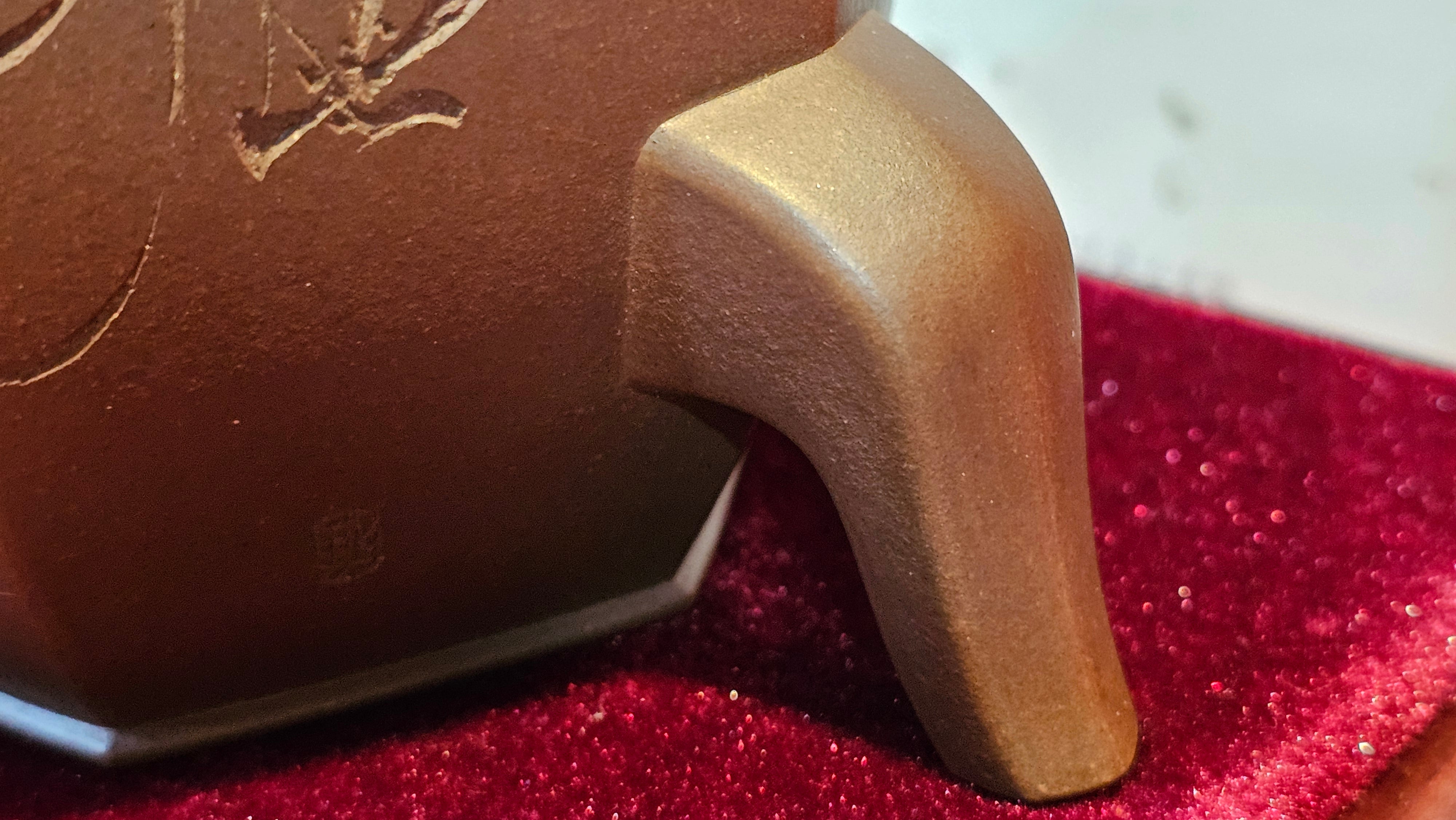 《凌雅六方》~ 六件套组 "Ling Ya Liu Si Fang", WORLD DEBUT! SET of Six (Pitcher, Matching Twin Cups & Twin Trays), Di Cao Qing, by L2A Senior Consummate Artist Yuan Hui! Orchid Engraving by Jin Li ~ Congratulations!to Mr L.C.! 2158hrs 28th Nov 2025, Taylors! SC!