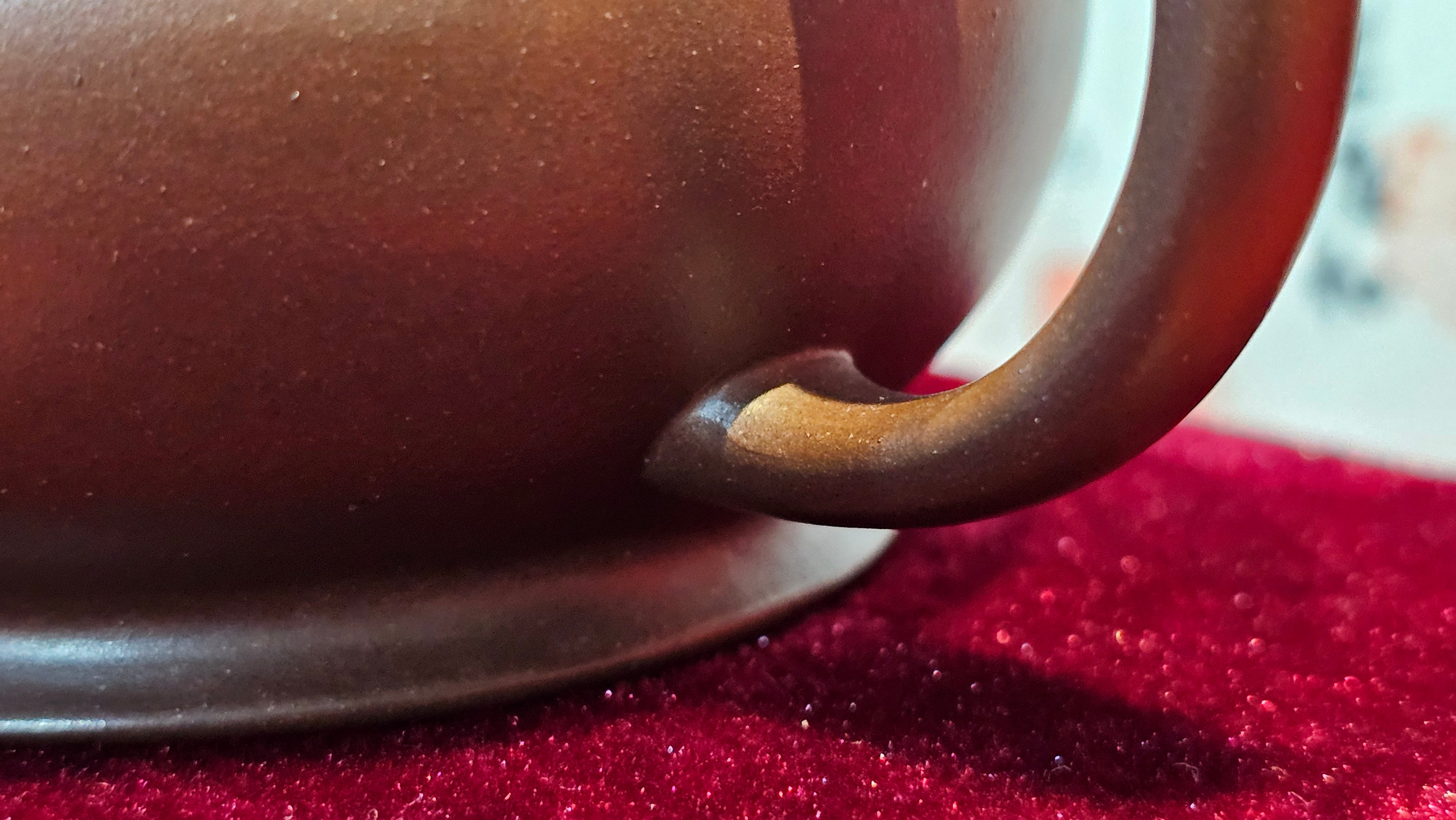 《禅莲宝瓶》"Chan Lian Bao Ping", 215.9ml, High Fired ~ Gao Wen Zi Ni, Ornate Ru Yi Motif Clay Sculpting! with Gold Appliqué! ~ Brand New Design & Crafted by L3A Consummate Master Artist Li Yan Ru ~ Congrats to Mr J.G.! 1235hrs 29th Nov, New Orleans! LA!