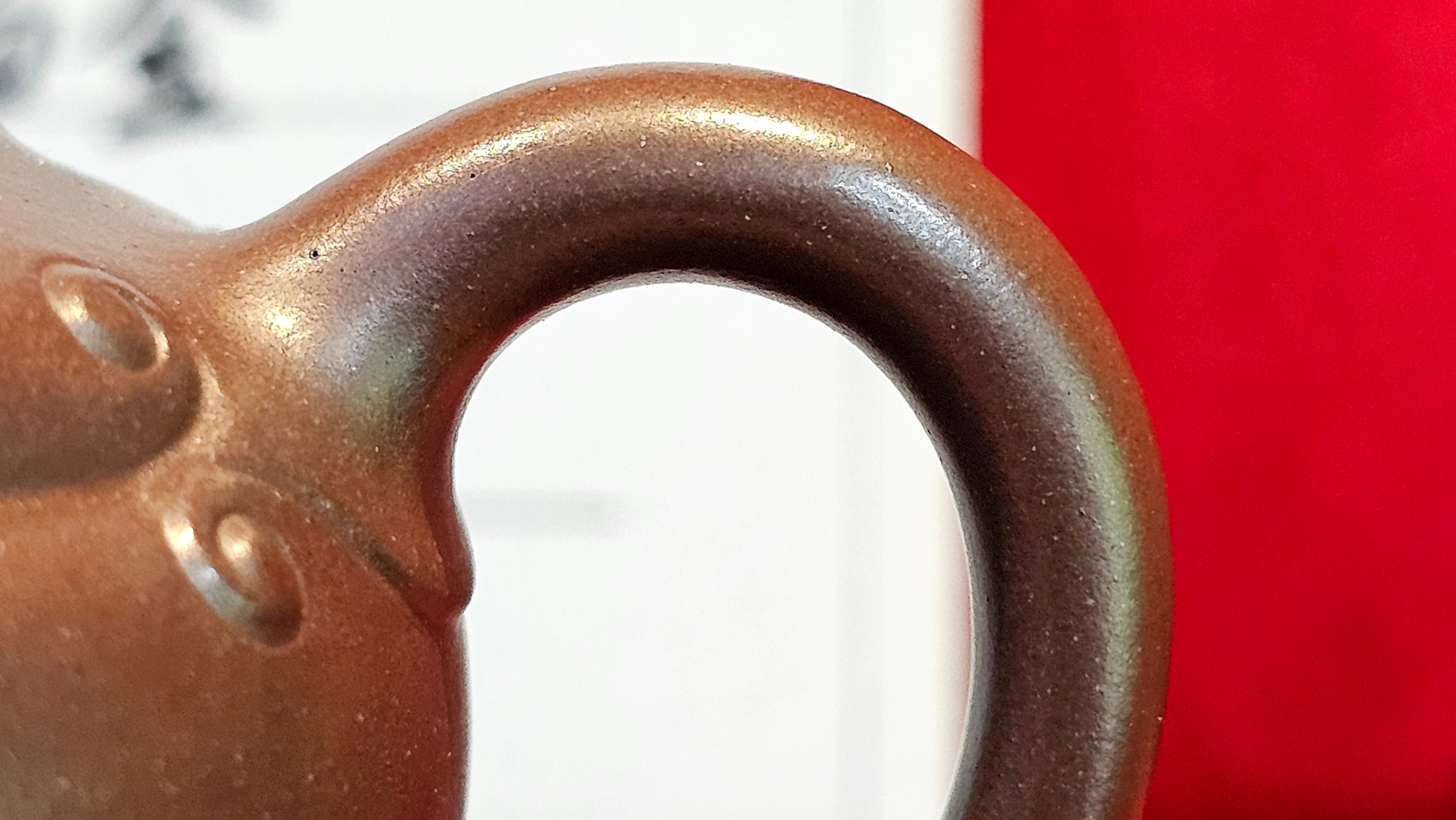 《禅莲宝瓶》"Chan Lian Bao Ping", 215.9ml, High Fired ~ Gao Wen Zi Ni, Ornate Ru Yi Motif Clay Sculpting! with Gold Appliqué! ~ Brand New Design & Crafted by L3A Consummate Master Artist Li Yan Ru ~ Congrats to Mr J.G.! 1235hrs 29th Nov, New Orleans! LA!