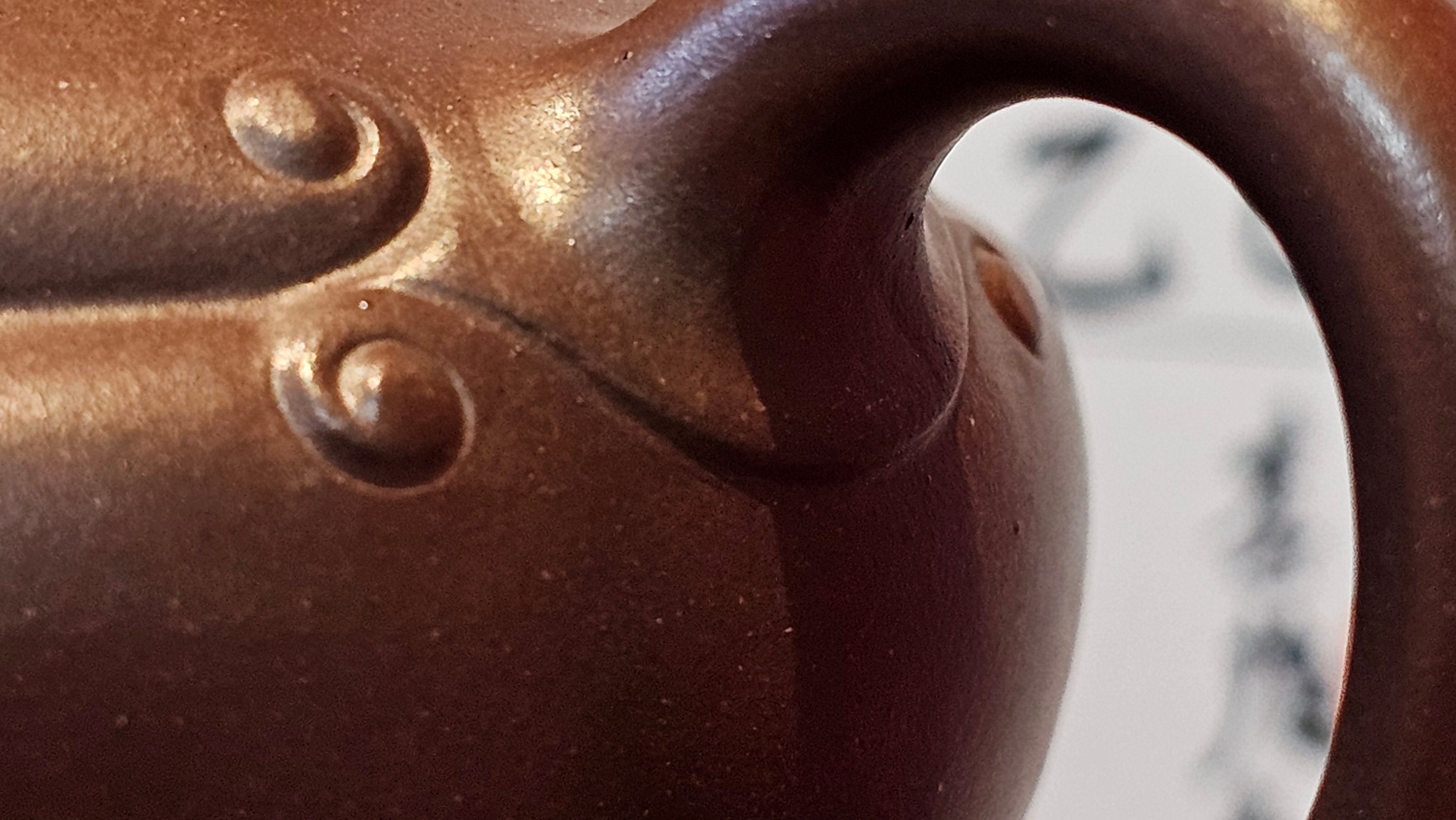 《禅莲宝瓶》"Chan Lian Bao Ping", 215.9ml, High Fired ~ Gao Wen Zi Ni, Ornate Ru Yi Motif Clay Sculpting! with Gold Appliqué! ~ Brand New Design & Crafted by L3A Consummate Master Artist Li Yan Ru ~ Congrats to Mr J.G.! 1235hrs 29th Nov, New Orleans! LA!