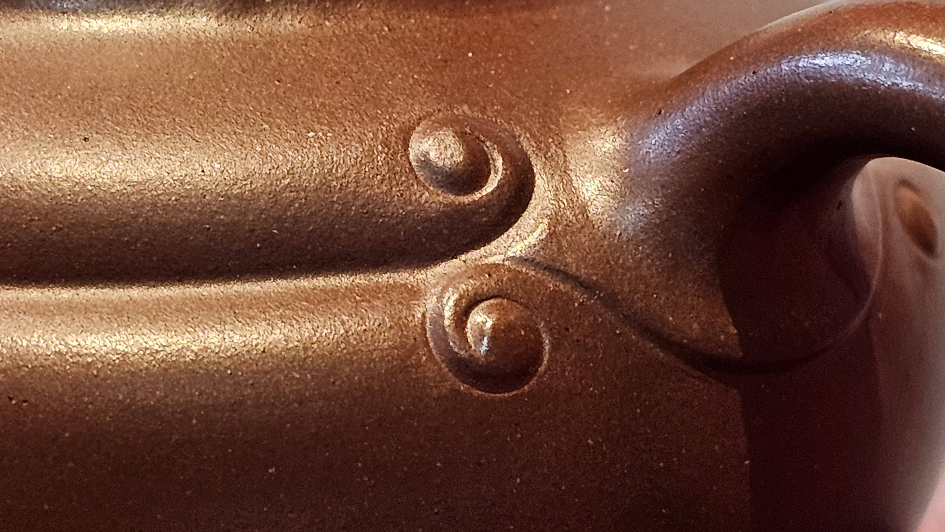 《禅莲宝瓶》"Chan Lian Bao Ping", 215.9ml, High Fired ~ Gao Wen Zi Ni, Ornate Ru Yi Motif Clay Sculpting! with Gold Appliqué! ~ Brand New Design & Crafted by L3A Consummate Master Artist Li Yan Ru ~ Congrats to Mr J.G.! 1235hrs 29th Nov, New Orleans! LA!