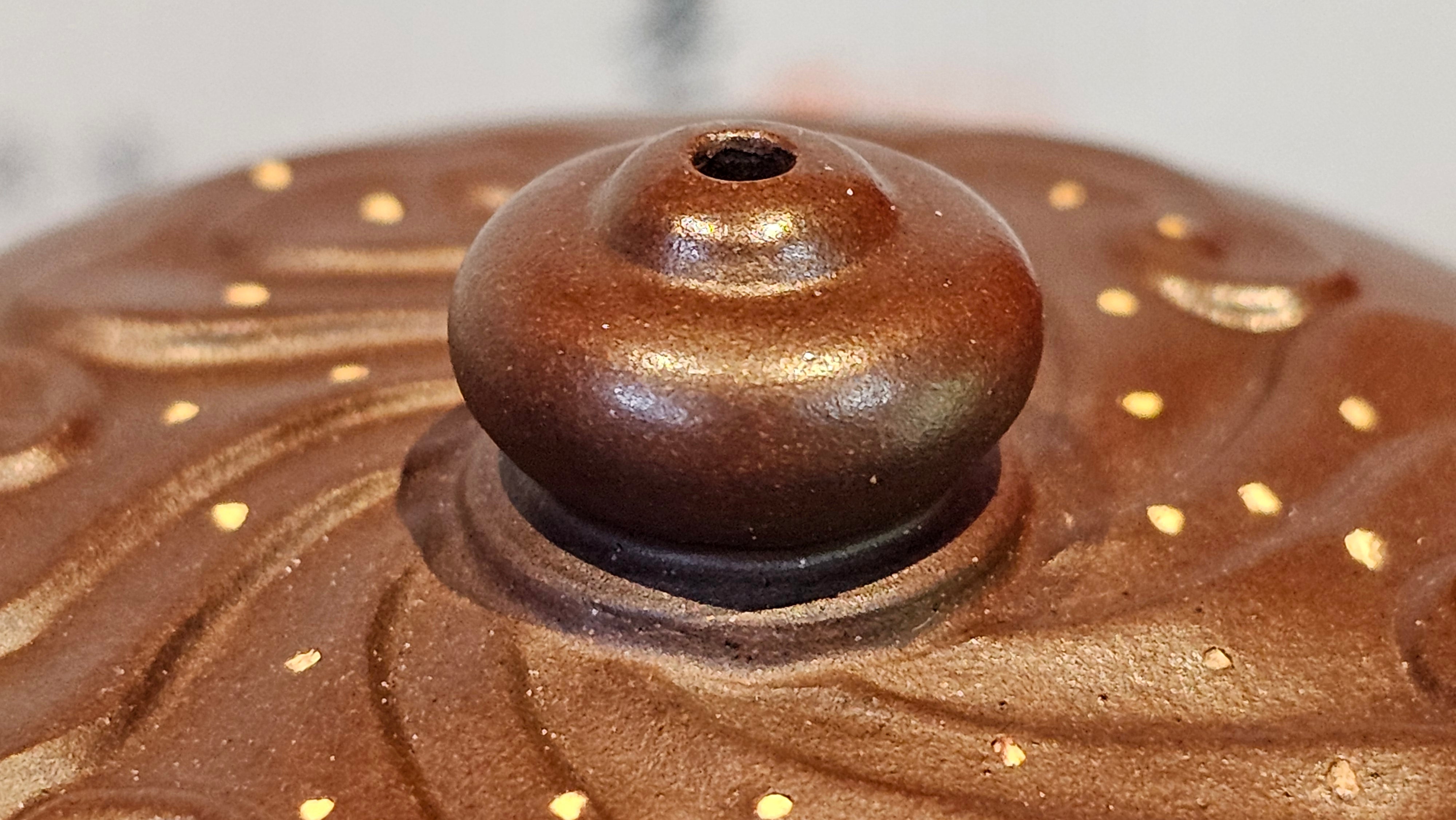 《禅莲宝瓶》"Chan Lian Bao Ping", 215.9ml, High Fired ~ Gao Wen Zi Ni, Ornate Ru Yi Motif Clay Sculpting! with Gold Appliqué! ~ Brand New Design & Crafted by L3A Consummate Master Artist Li Yan Ru ~ Congrats to Mr J.G.! 1235hrs 29th Nov, New Orleans! LA!