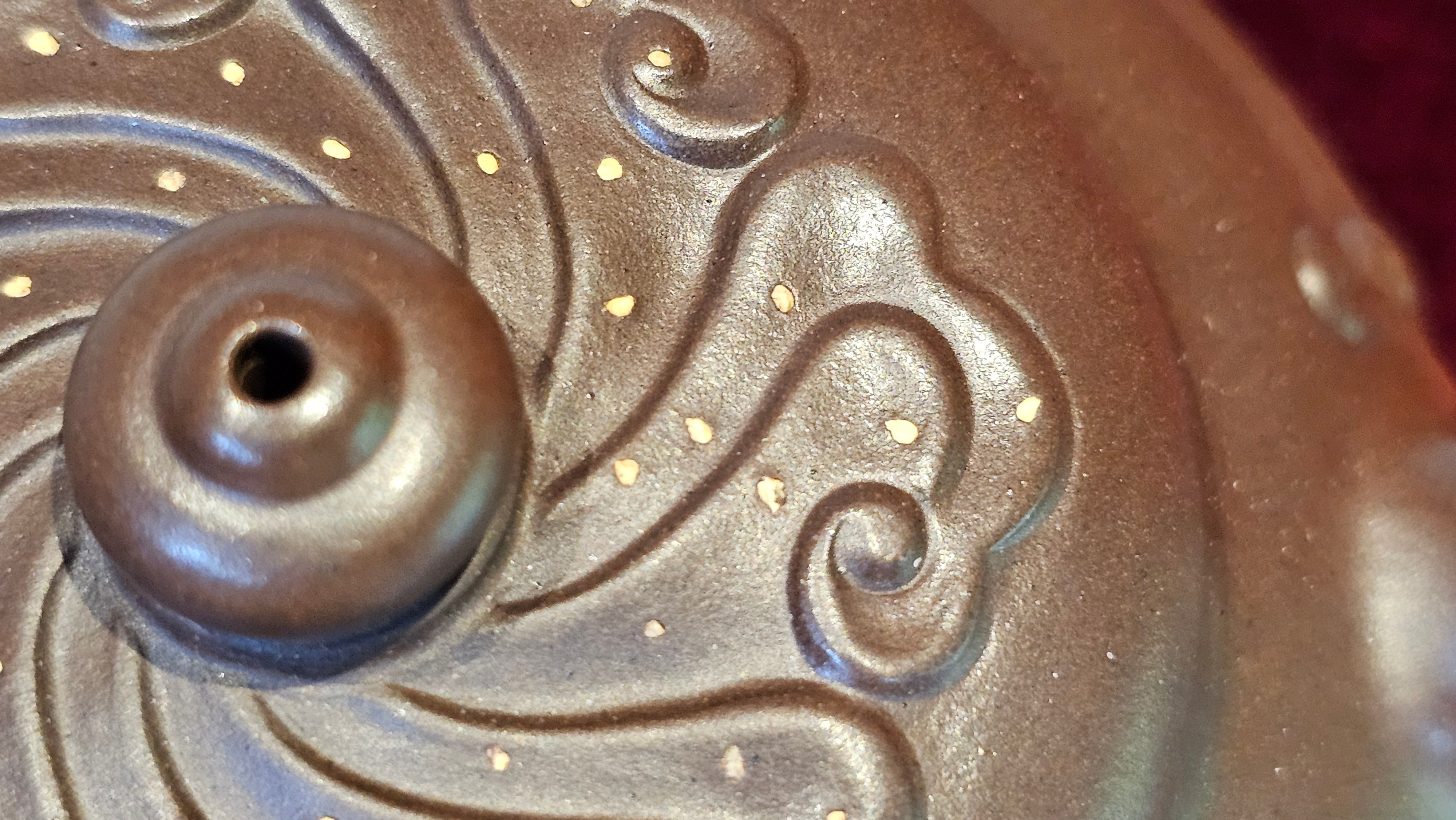 《禅莲宝瓶》"Chan Lian Bao Ping", 215.9ml, High Fired ~ Gao Wen Zi Ni, Ornate Ru Yi Motif Clay Sculpting! with Gold Appliqué! ~ Brand New Design & Crafted by L3A Consummate Master Artist Li Yan Ru ~ Congrats to Mr J.G.! 1235hrs 29th Nov, New Orleans! LA!