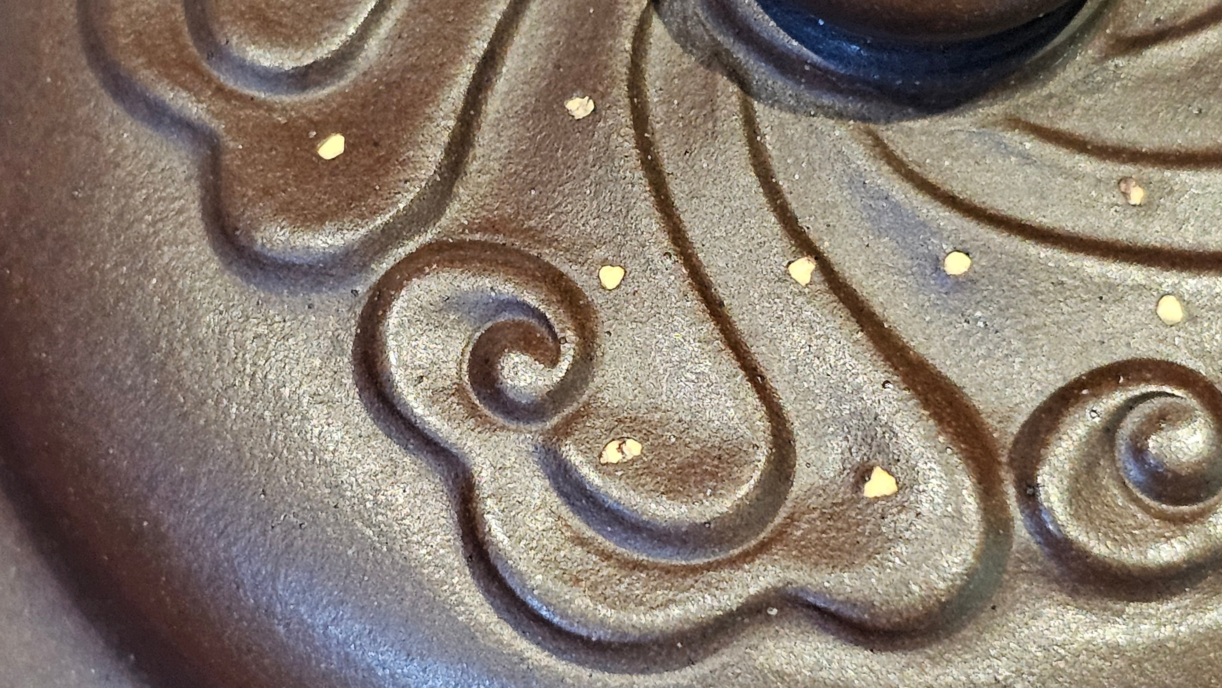 《禅莲宝瓶》"Chan Lian Bao Ping", 215.9ml, High Fired ~ Gao Wen Zi Ni, Ornate Ru Yi Motif Clay Sculpting! with Gold Appliqué! ~ Brand New Design & Crafted by L3A Consummate Master Artist Li Yan Ru ~ Congrats to Mr J.G.! 1235hrs 29th Nov, New Orleans! LA!