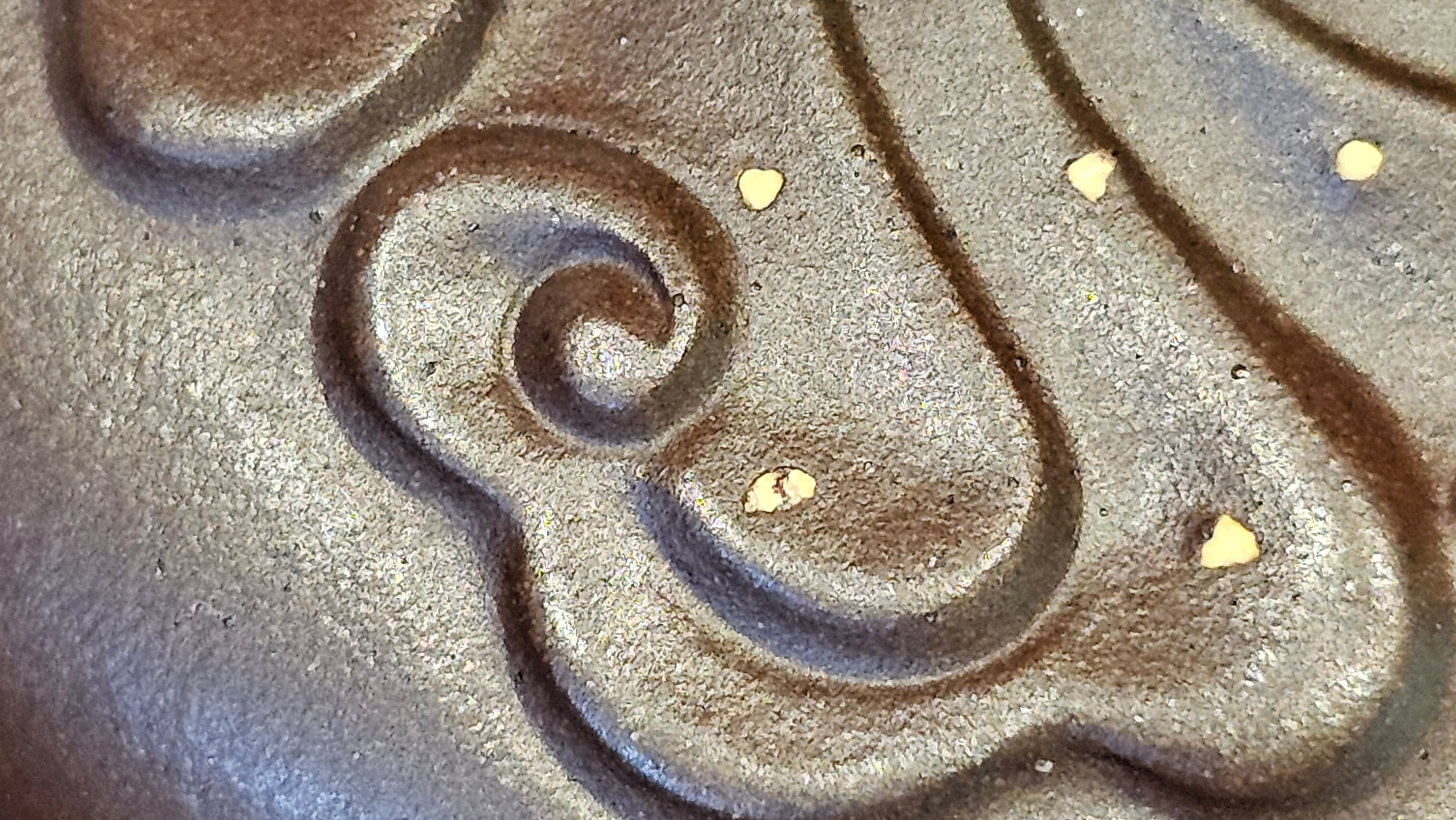 《禅莲宝瓶》"Chan Lian Bao Ping", 215.9ml, High Fired ~ Gao Wen Zi Ni, Ornate Ru Yi Motif Clay Sculpting! with Gold Appliqué! ~ Brand New Design & Crafted by L3A Consummate Master Artist Li Yan Ru ~ Congrats to Mr J.G.! 1235hrs 29th Nov, New Orleans! LA!