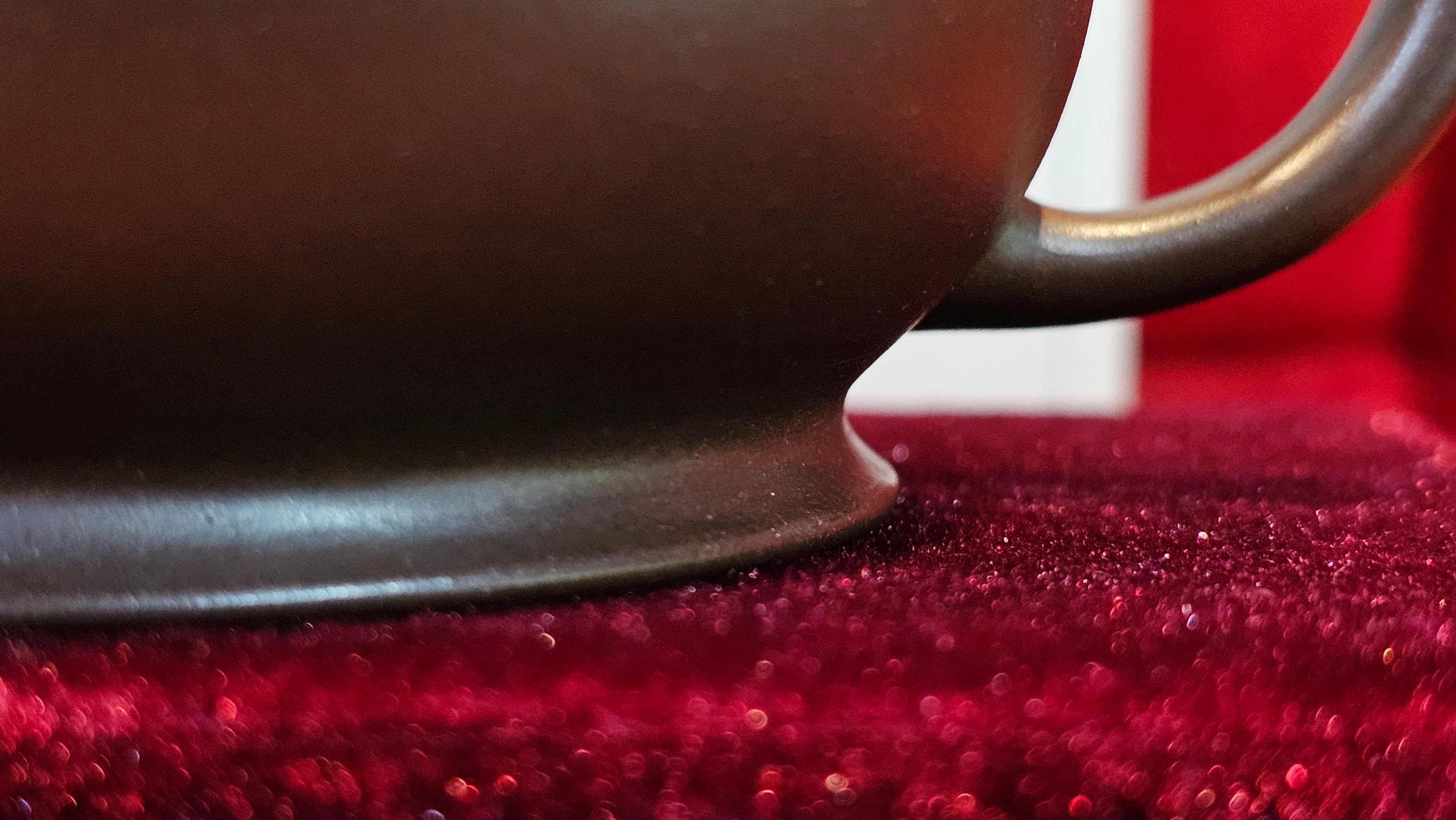 《禅莲宝瓶》"Chan Lian Bao Ping", 215.9ml, High Fired ~ Gao Wen Zi Ni, Ornate Ru Yi Motif Clay Sculpting! with Gold Appliqué! ~ Brand New Design & Crafted by L3A Consummate Master Artist Li Yan Ru ~ Congrats to Mr J.G.! 1235hrs 29th Nov, New Orleans! LA!