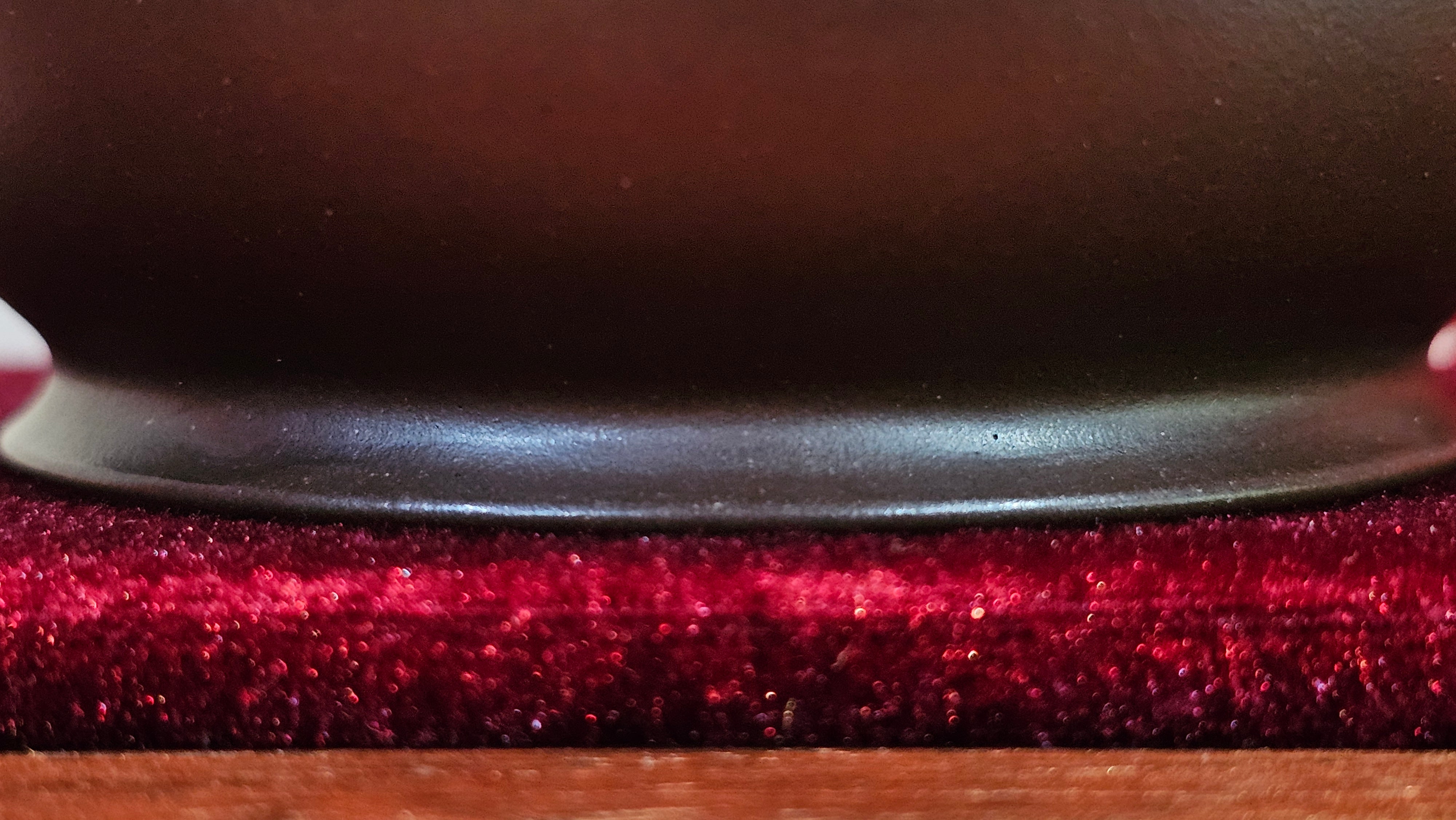 《禅莲宝瓶》"Chan Lian Bao Ping", 215.9ml, High Fired ~ Gao Wen Zi Ni, Ornate Ru Yi Motif Clay Sculpting! with Gold Appliqué! ~ Brand New Design & Crafted by L3A Consummate Master Artist Li Yan Ru ~ Congrats to Mr J.G.! 1235hrs 29th Nov, New Orleans! LA!