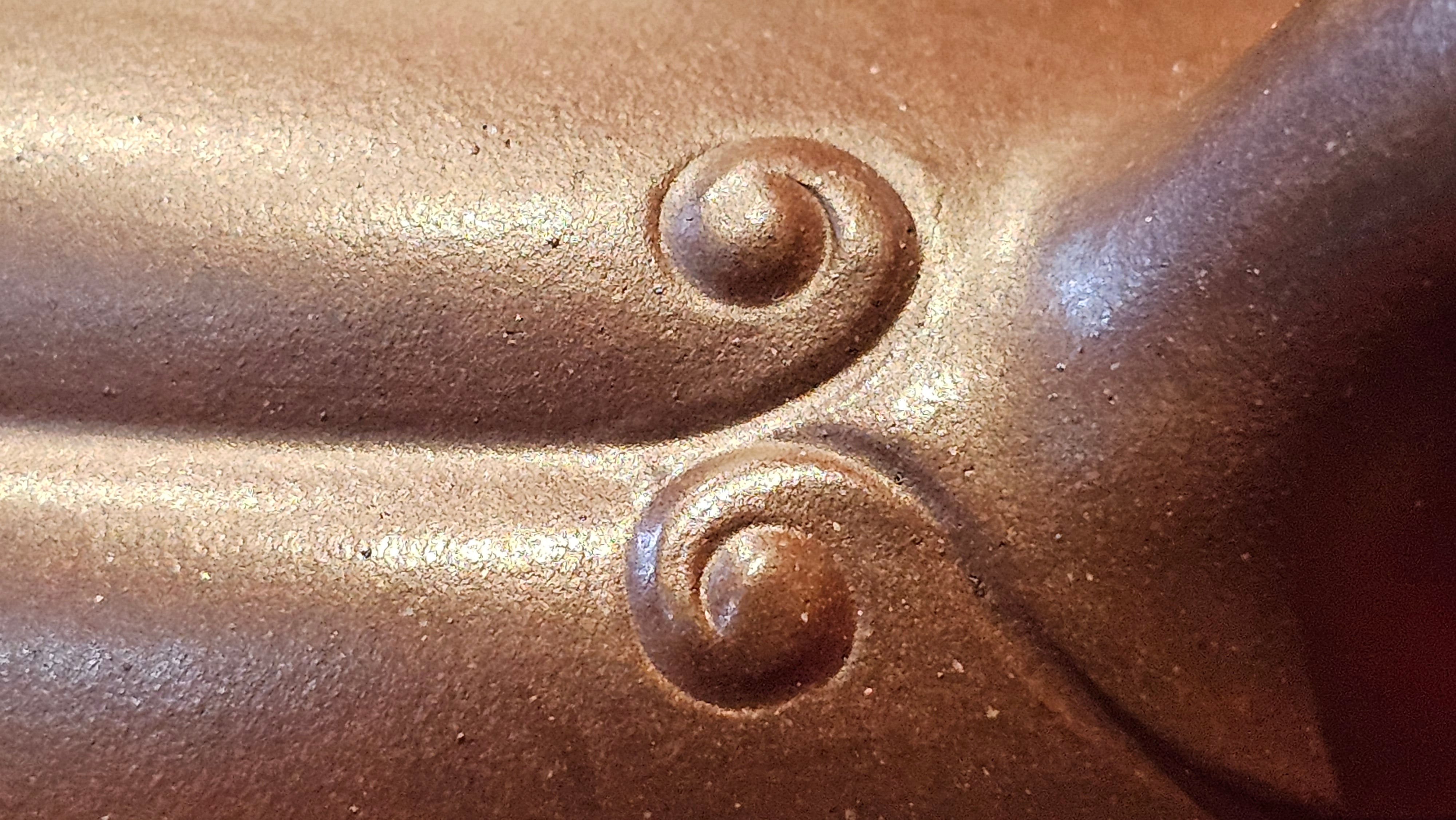 《禅莲宝瓶》"Chan Lian Bao Ping", 215.9ml, High Fired ~ Gao Wen Zi Ni, Ornate Ru Yi Motif Clay Sculpting! with Gold Appliqué! ~ Brand New Design & Crafted by L3A Consummate Master Artist Li Yan Ru ~ Congrats to Mr J.G.! 1235hrs 29th Nov, New Orleans! LA!