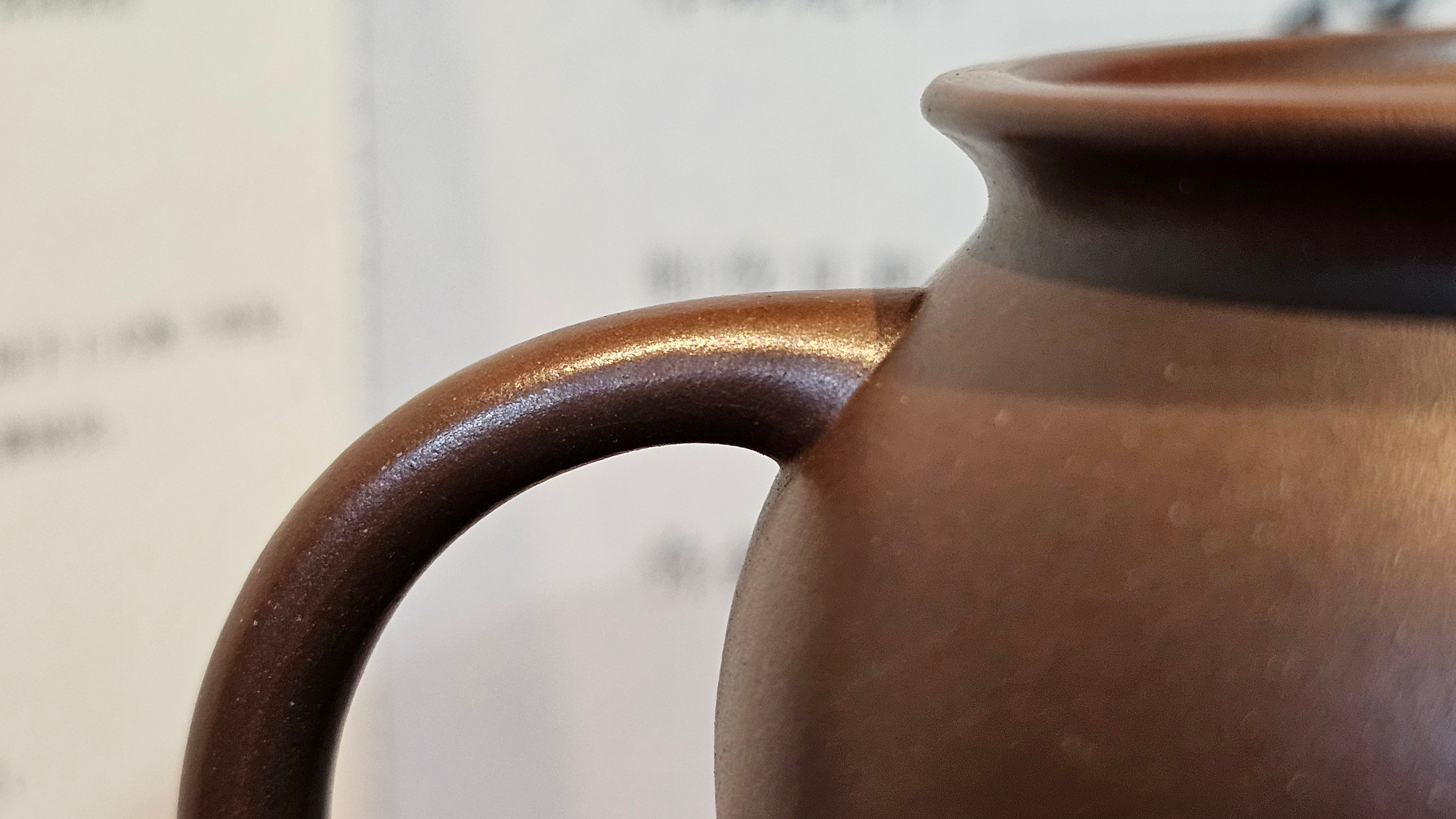 《禅莲宝瓶》"Chan Lian Bao Ping", 215.9ml, High Fired ~ Gao Wen Zi Ni, Ornate Ru Yi Motif Clay Sculpting! with Gold Appliqué! ~ Brand New Design & Crafted by L3A Consummate Master Artist Li Yan Ru ~ Congrats to Mr J.G.! 1235hrs 29th Nov, New Orleans! LA!