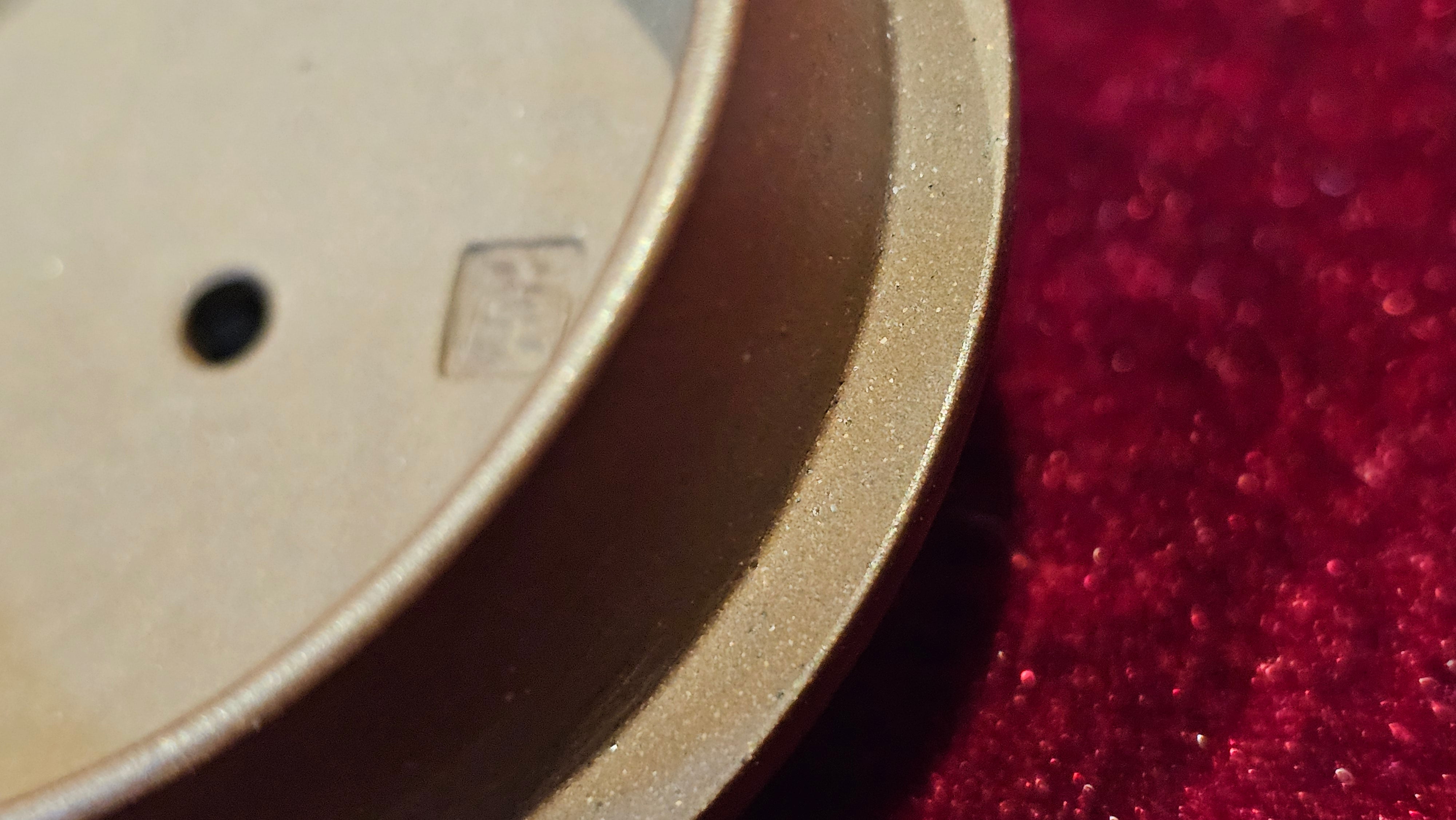 《禅莲宝瓶》"Chan Lian Bao Ping", 215.9ml, High Fired ~ Gao Wen Zi Ni, Ornate Ru Yi Motif Clay Sculpting! with Gold Appliqué! ~ Brand New Design & Crafted by L3A Consummate Master Artist Li Yan Ru ~ Congrats to Mr J.G.! 1235hrs 29th Nov, New Orleans! LA!