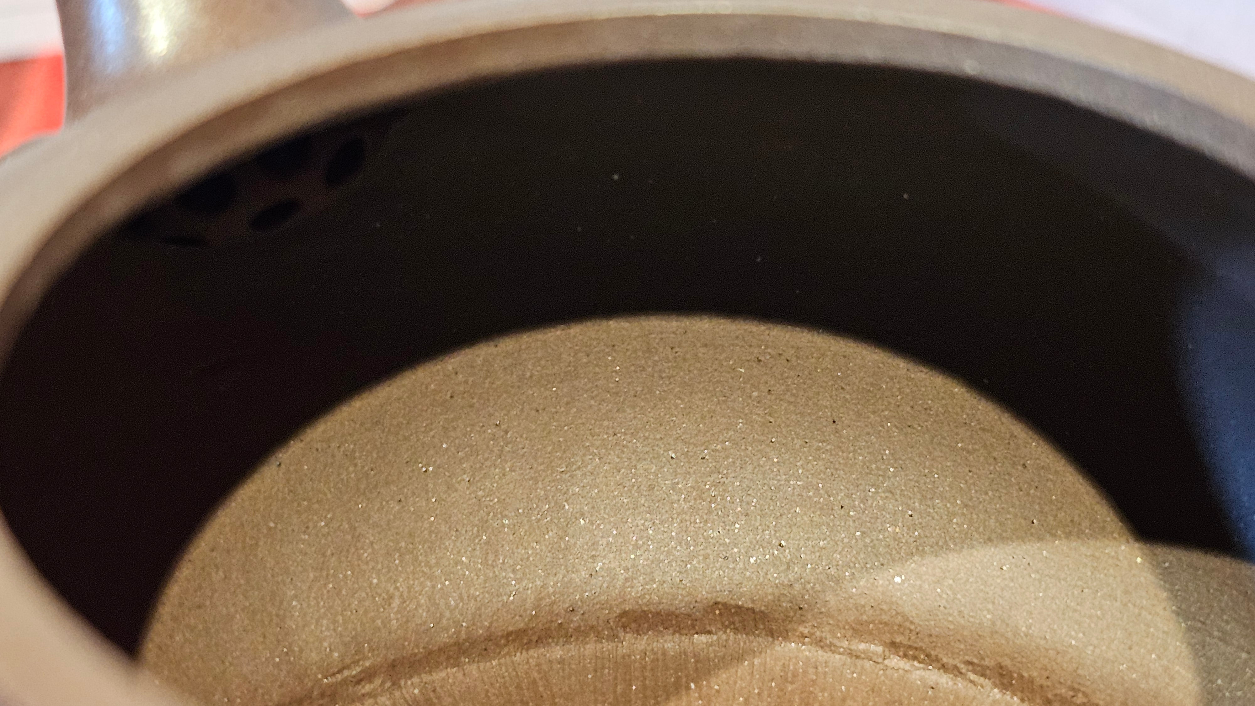 《禅莲宝瓶》"Chan Lian Bao Ping", 215.9ml, High Fired ~ Gao Wen Zi Ni, Ornate Ru Yi Motif Clay Sculpting! with Gold Appliqué! ~ Brand New Design & Crafted by L3A Consummate Master Artist Li Yan Ru ~ Congrats to Mr J.G.! 1235hrs 29th Nov, New Orleans! LA!