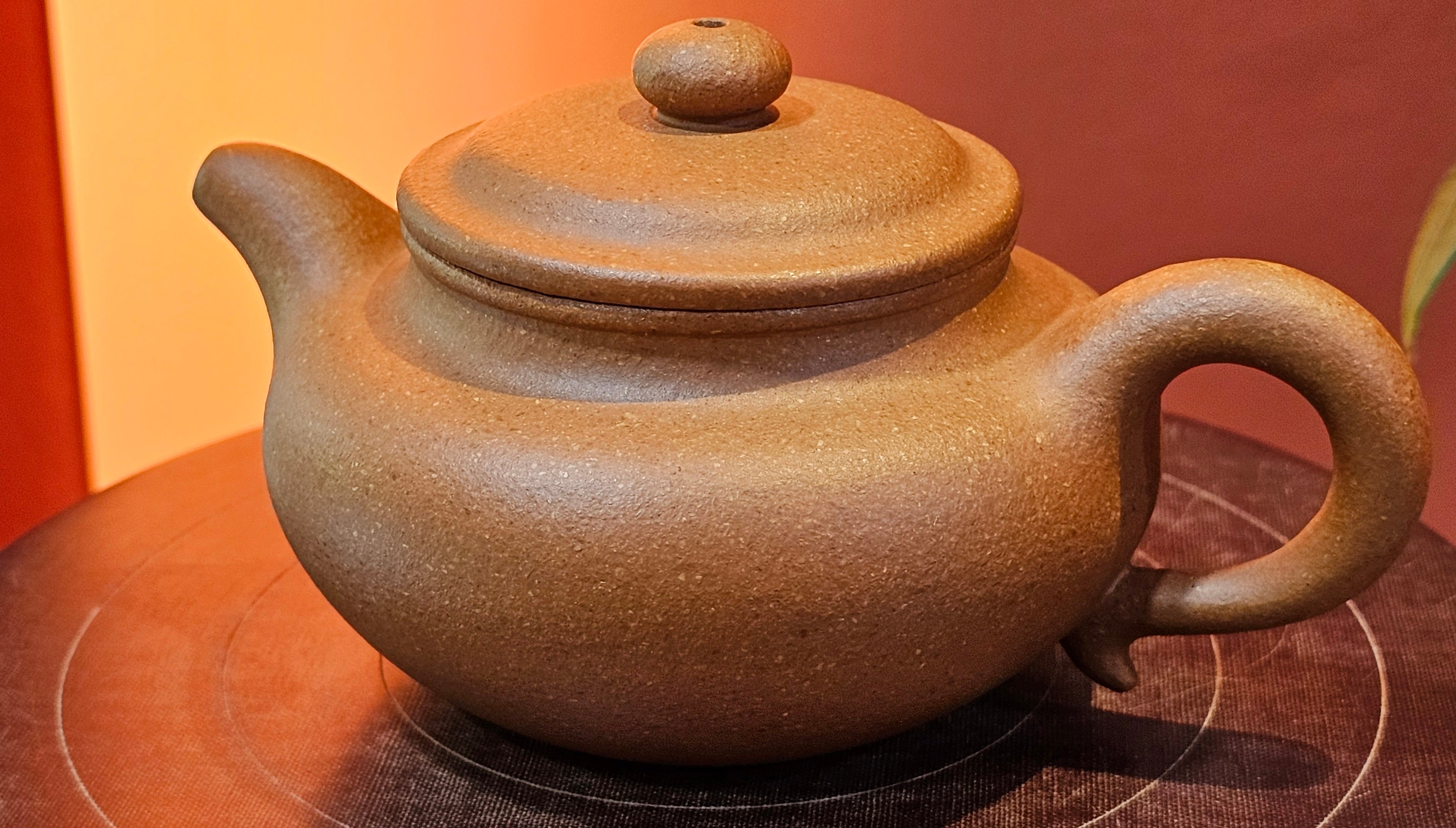 Fang Gu 仿古, 204.6ml, Huang Jiang Po Ni 黄降坡泥, by Craftsman Chen Fa Chu 陈法初 ~ Congratulations!to Prof H.T.! 1330hrs 1st Dec 2025, Venice! CA!