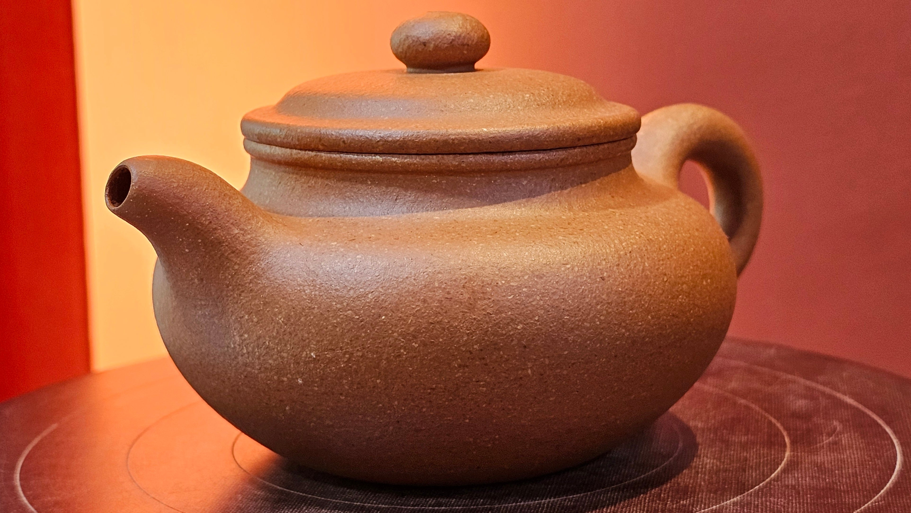 Fang Gu 仿古, 204.6ml, Huang Jiang Po Ni 黄降坡泥, by Craftsman Chen Fa Chu 陈法初 ~ Congratulations!to Prof H.T.! 1330hrs 1st Dec 2025, Venice! CA!