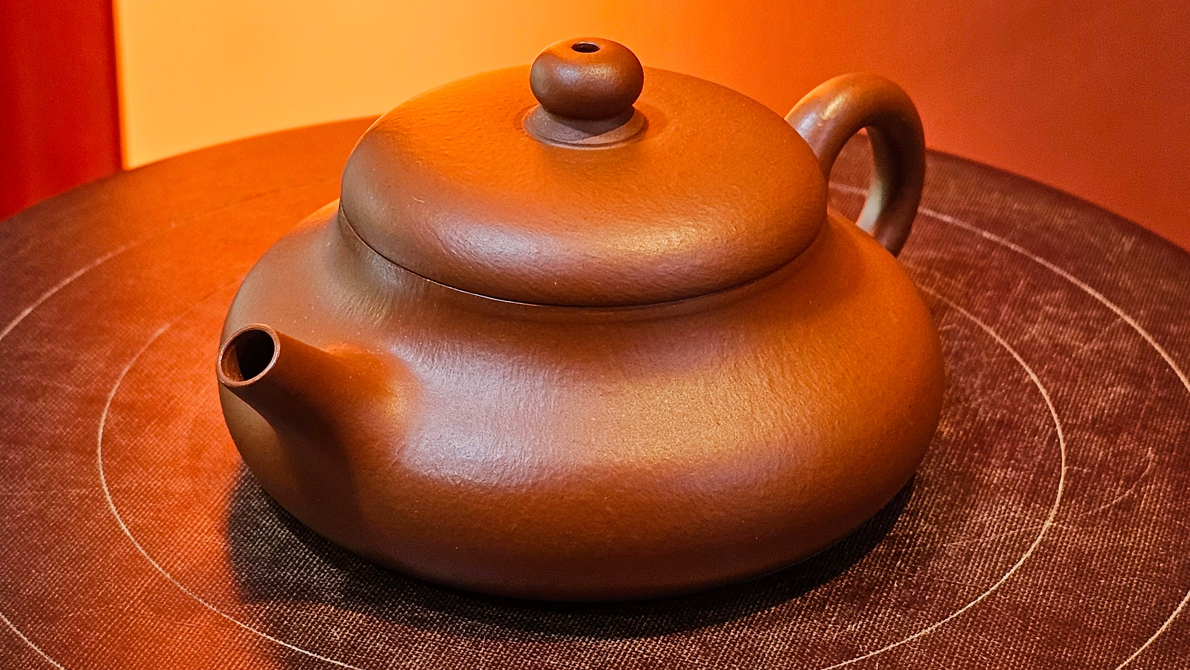 Jing Le 静乐 ~ "Quiet happiness", 79.8ml, Xiao Mei Yao Zhu Ni 小煤窑朱泥, by our Collaborative Craftsman Wang Xing 王兴 ~ Congratulations!to Mr J.T.! 1415hrs 1st Dec 2025, Fargo! ND!