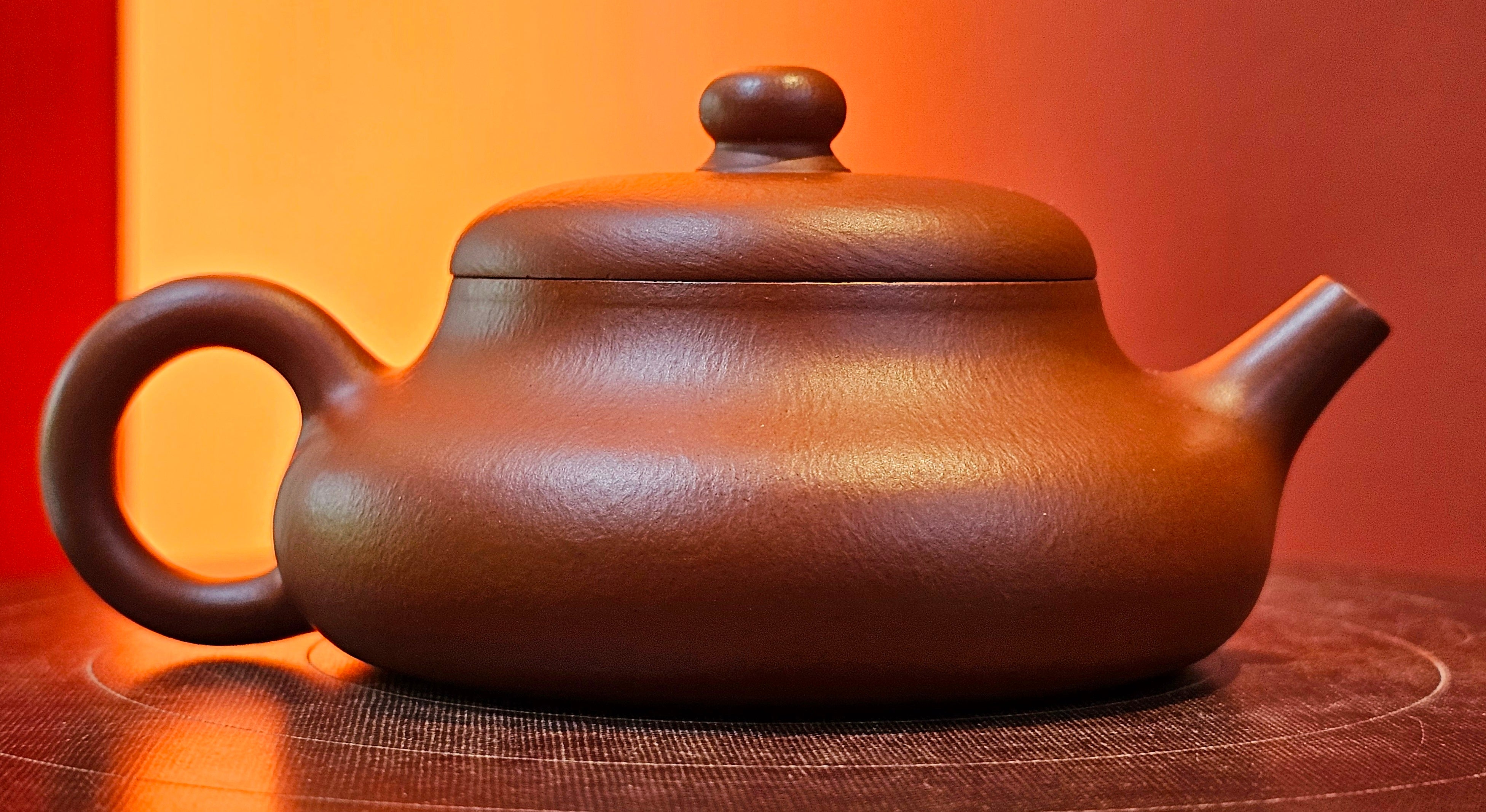 Jing Le 静乐 ~ "Quiet happiness", 79.8ml, Xiao Mei Yao Zhu Ni 小煤窑朱泥, by our Collaborative Craftsman Wang Xing 王兴 ~ Congratulations!to Mr J.T.! 1415hrs 1st Dec 2025, Fargo! ND!