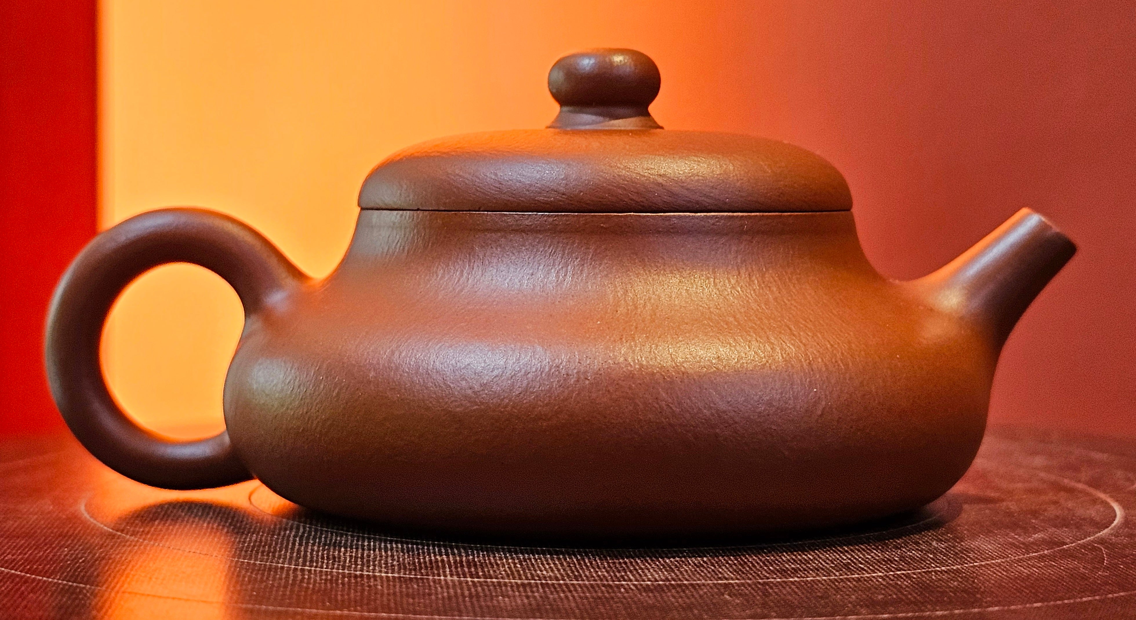 Jing Le 静乐 ~ "Quiet happiness", 79.8ml, Xiao Mei Yao Zhu Ni 小煤窑朱泥, by our Collaborative Craftsman Wang Xing 王兴 ~ Congratulations!to Mr J.T.! 1415hrs 1st Dec 2025, Fargo! ND!