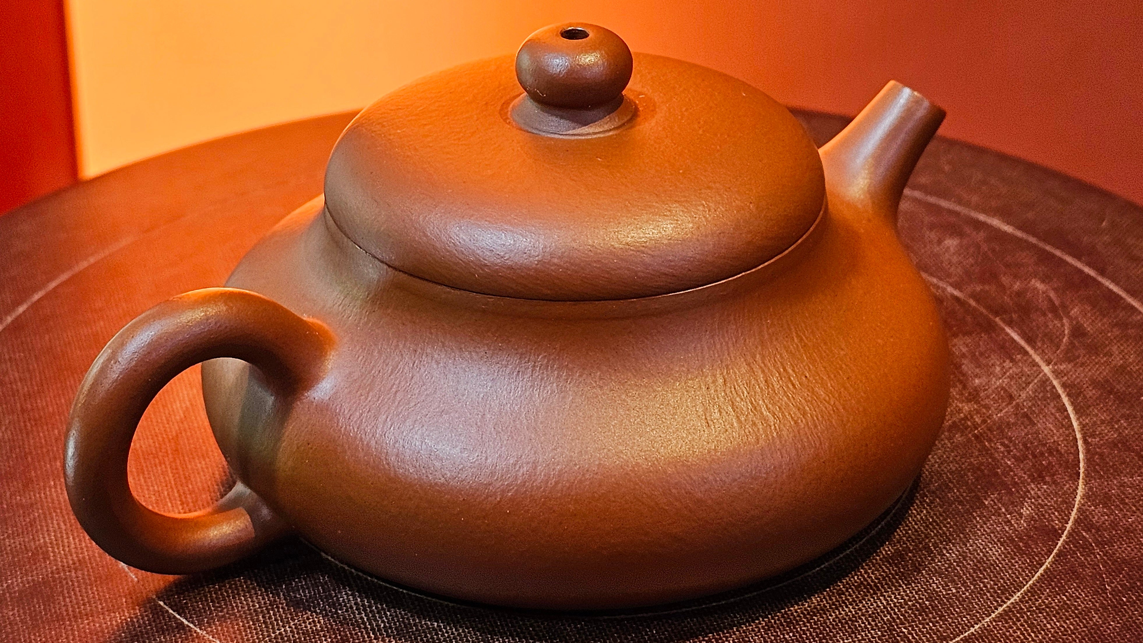 Jing Le 静乐 ~ "Quiet happiness", 79.8ml, Xiao Mei Yao Zhu Ni 小煤窑朱泥, by our Collaborative Craftsman Wang Xing 王兴 ~ Congratulations!to Mr J.T.! 1415hrs 1st Dec 2025, Fargo! ND!