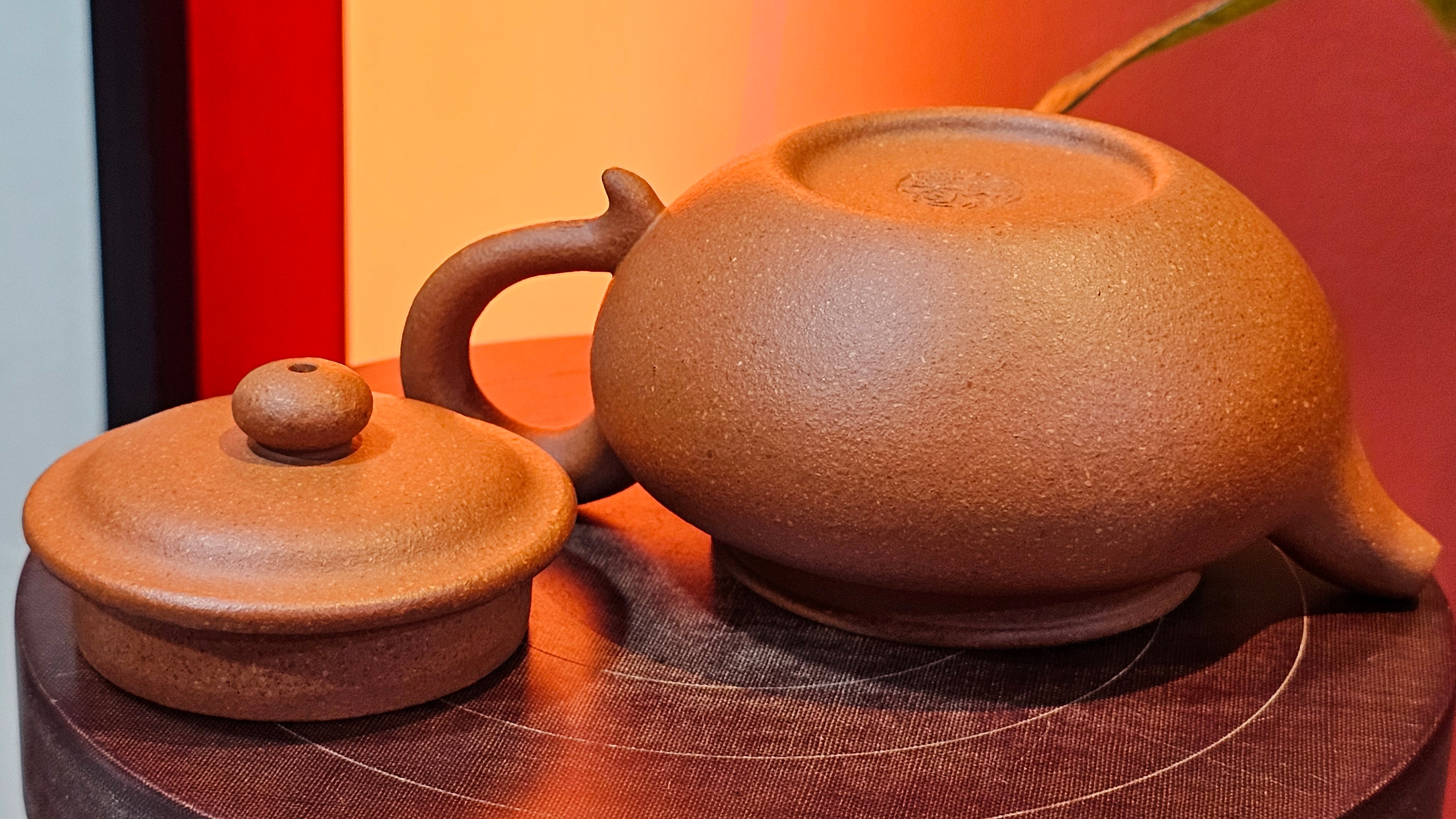 Fang Gu 仿古, 204.6ml, Huang Jiang Po Ni 黄降坡泥, by Craftsman Chen Fa Chu 陈法初 ~ Congratulations!to Prof H.T.! 1330hrs 1st Dec 2025, Venice! CA!