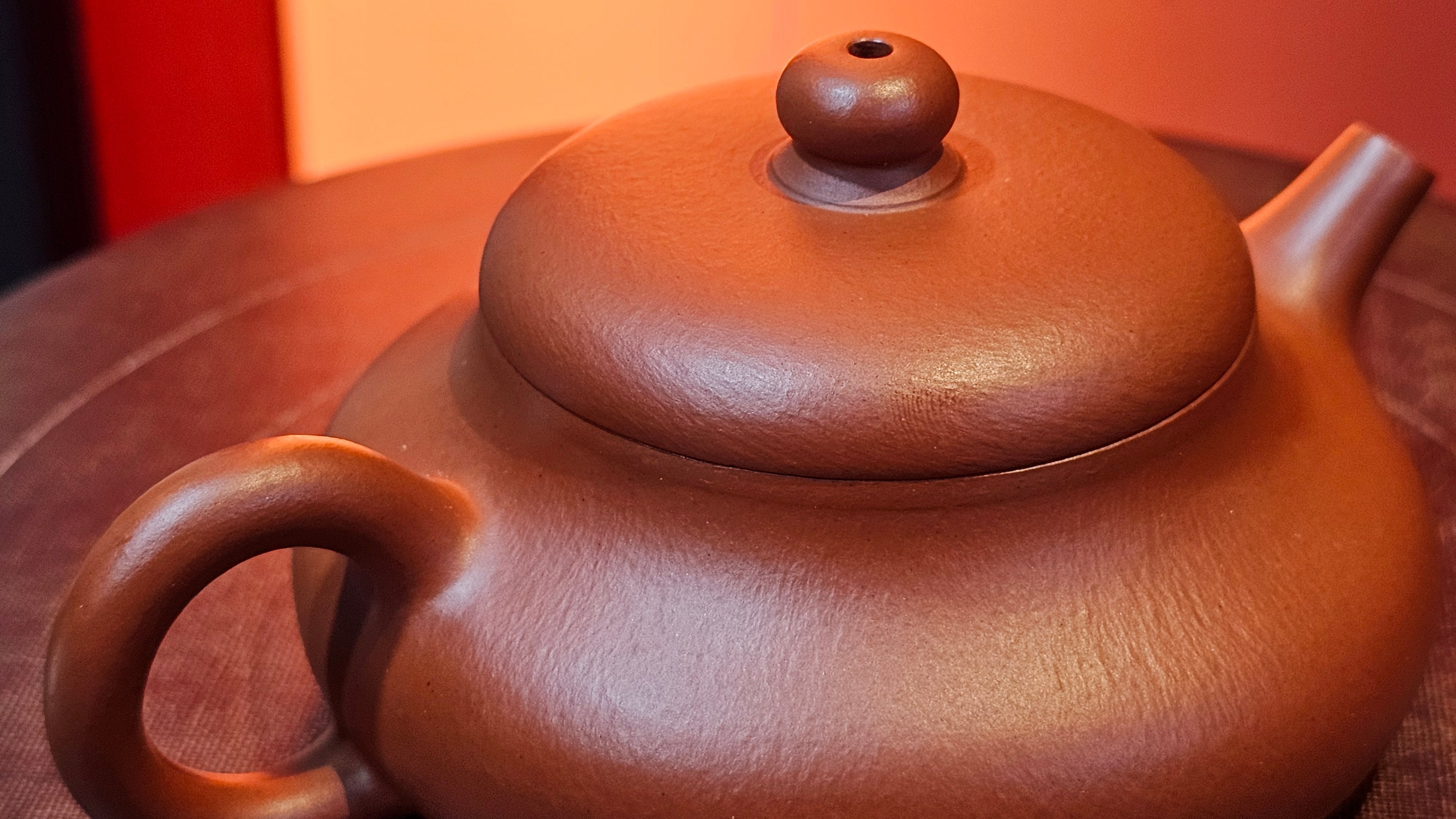 Jing Le 静乐 ~ "Quiet happiness", 79.8ml, Xiao Mei Yao Zhu Ni 小煤窑朱泥, by our Collaborative Craftsman Wang Xing 王兴 ~ Congratulations!to Mr J.T.! 1415hrs 1st Dec 2025, Fargo! ND!