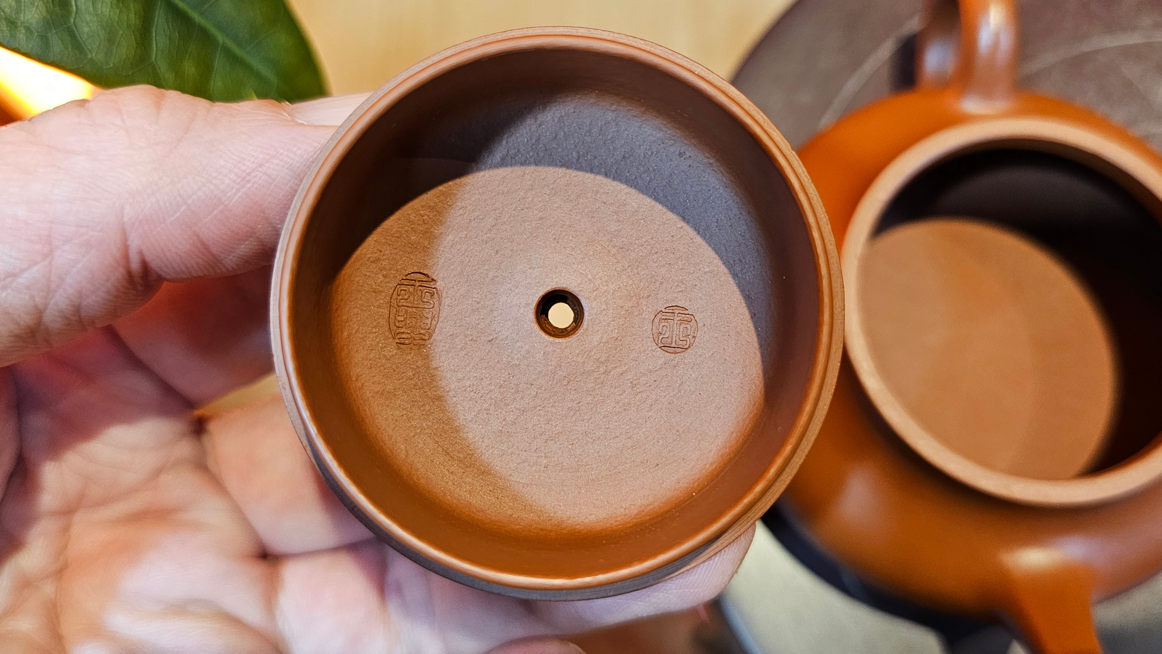 Jing Le 静乐 ~ "Quiet happiness", 79.8ml, Xiao Mei Yao Zhu Ni 小煤窑朱泥, by our Collaborative Craftsman Wang Xing 王兴 ~ Congratulations!to Mr J.T.! 1415hrs 1st Dec 2025, Fargo! ND!