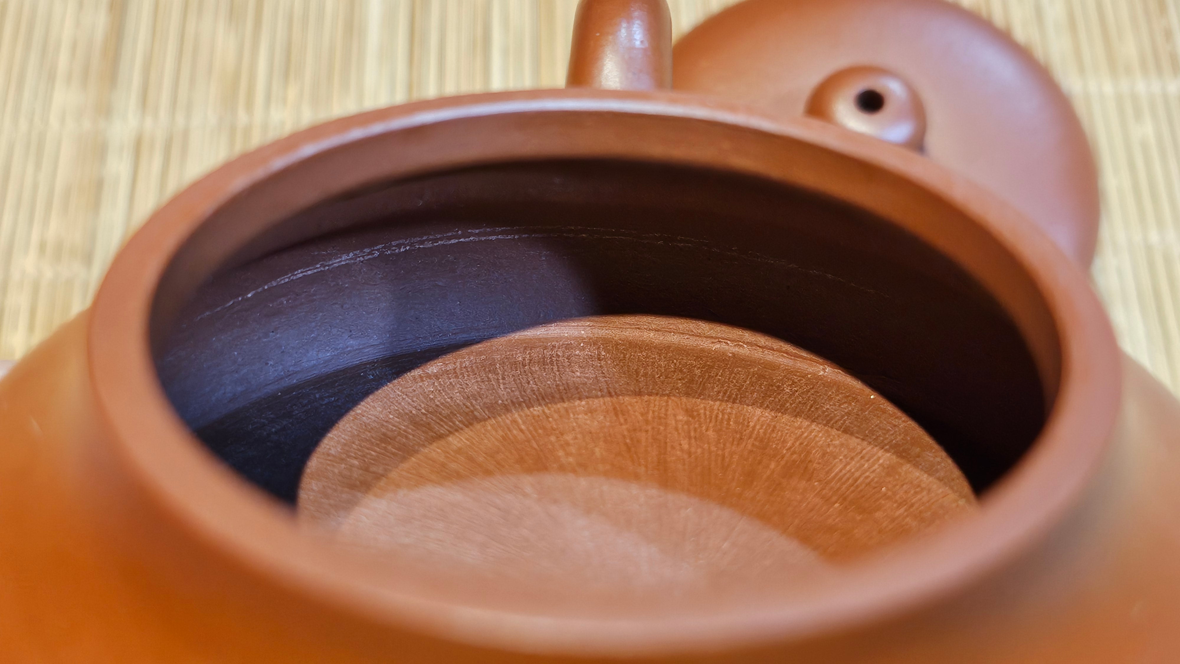 Jing Le 静乐 ~ "Quiet happiness", 79.8ml, Xiao Mei Yao Zhu Ni 小煤窑朱泥, by our Collaborative Craftsman Wang Xing 王兴 ~ Congratulations!to Mr J.T.! 1415hrs 1st Dec 2025, Fargo! ND!