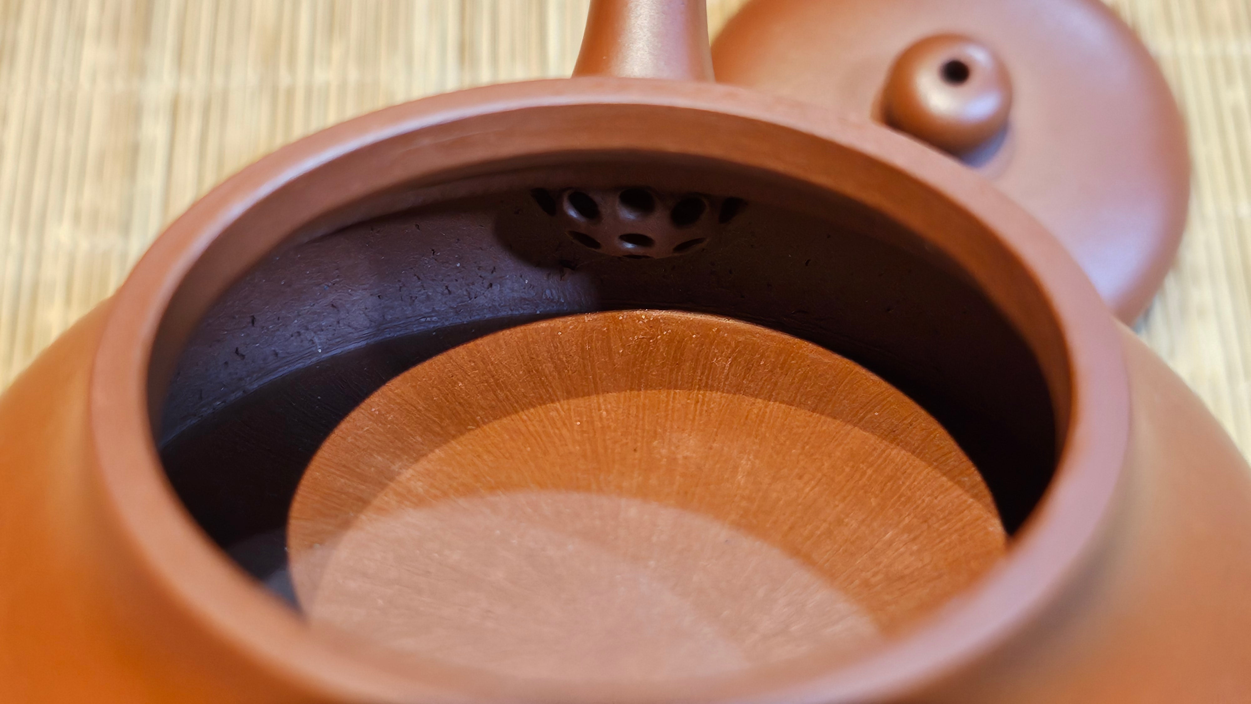 Jing Le 静乐 ~ "Quiet happiness", 79.8ml, Xiao Mei Yao Zhu Ni 小煤窑朱泥, by our Collaborative Craftsman Wang Xing 王兴 ~ Congratulations!to Mr J.T.! 1415hrs 1st Dec 2025, Fargo! ND!