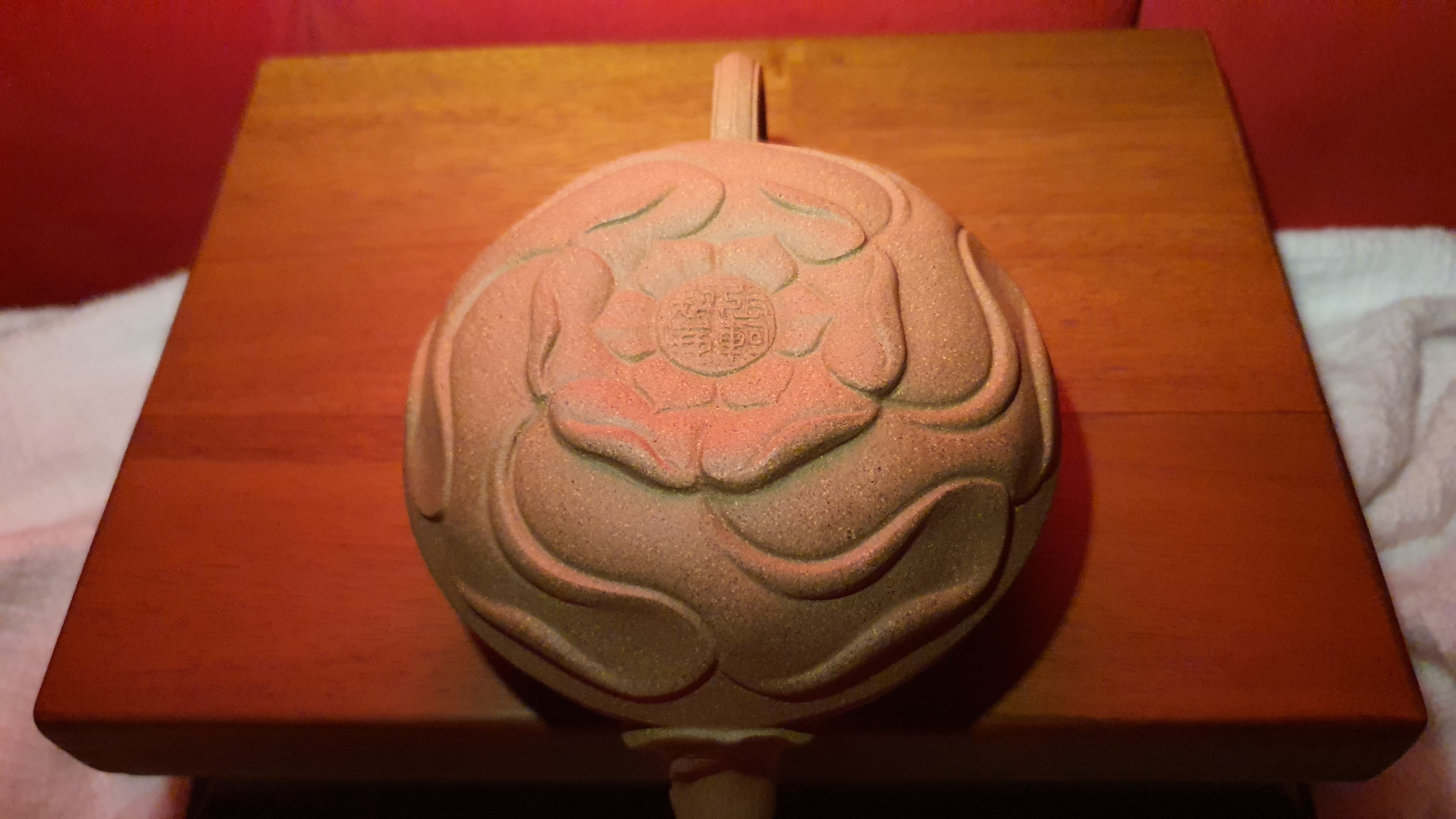 "Feng Juan Kui" 风卷葵 - Ornate Pot by L4 Associate Master Artist Zhang Ke 张轲